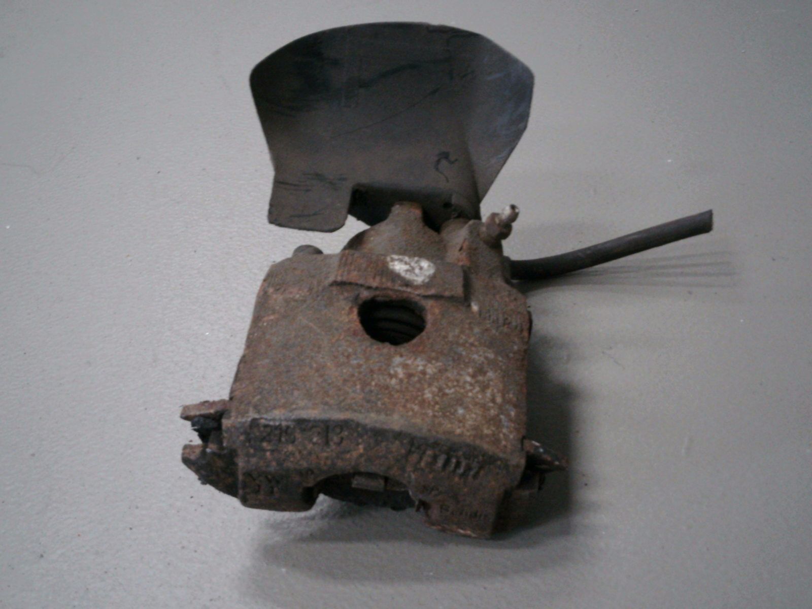 BREMSSATTEL VORNE LINKS