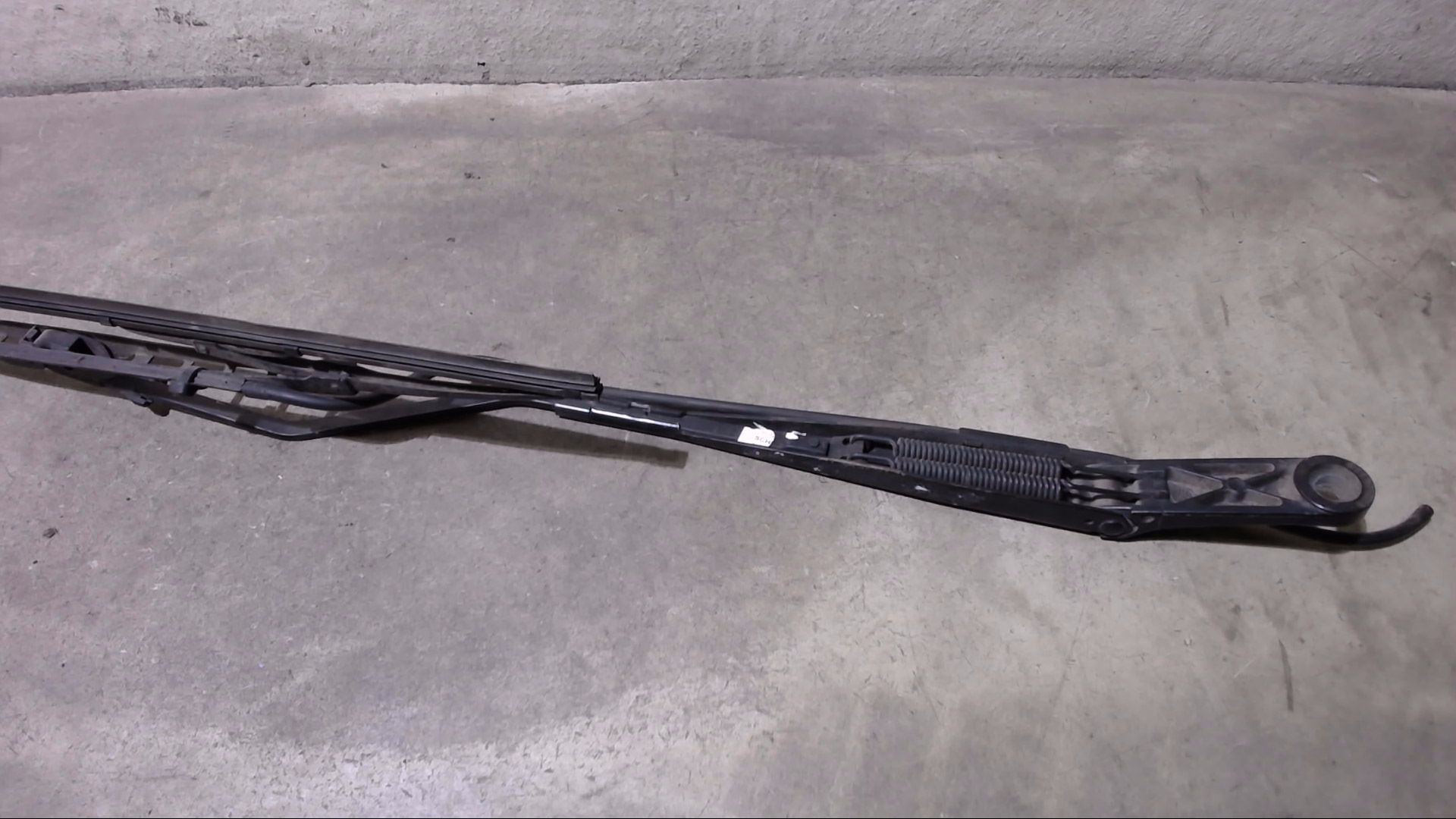 SCHEIBENWISCHERARM SEITLICH RECHTS