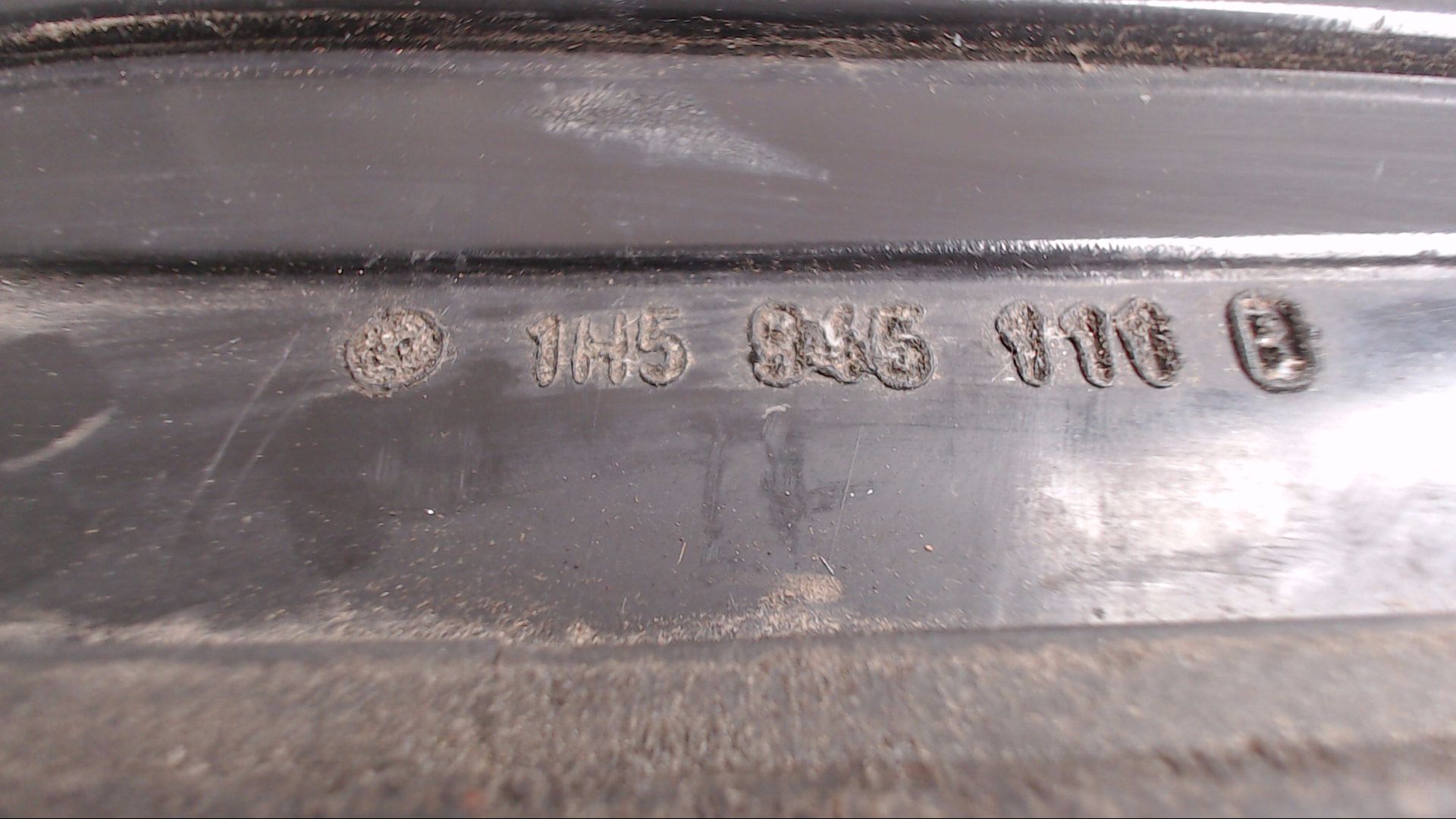 HECKLEUCHTE AUSSEN LINKS L