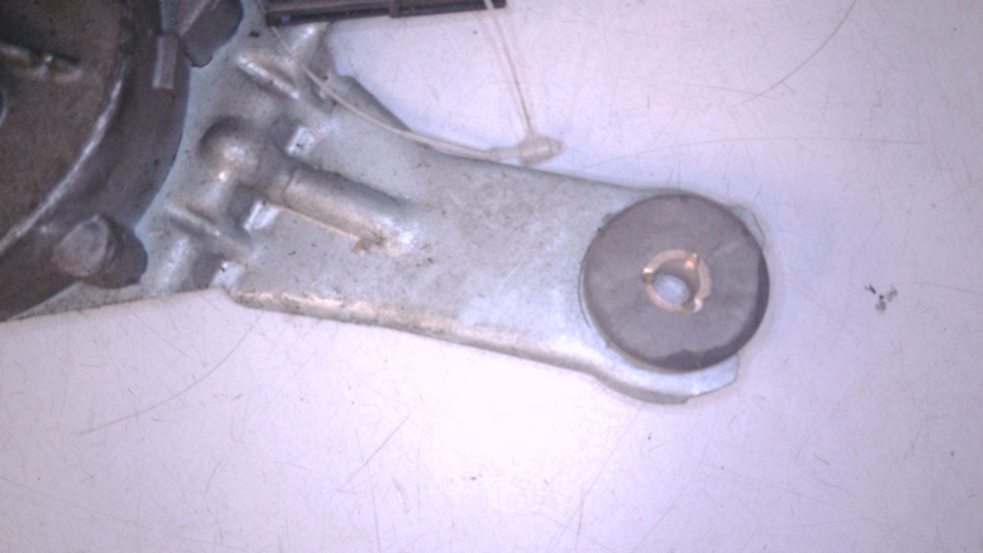 SCHEIBENWISCHERMOTOR HINTEN