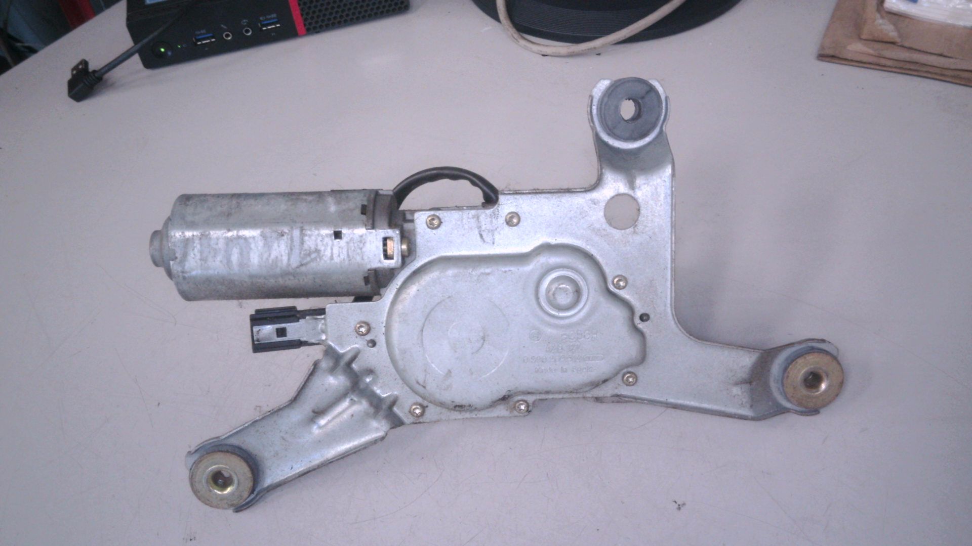 SCHEIBENWISCHERMOTOR HINTEN