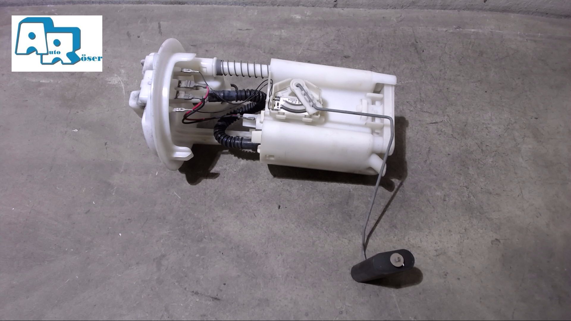 KRAFSTOFFGEBER MIT PUMPE