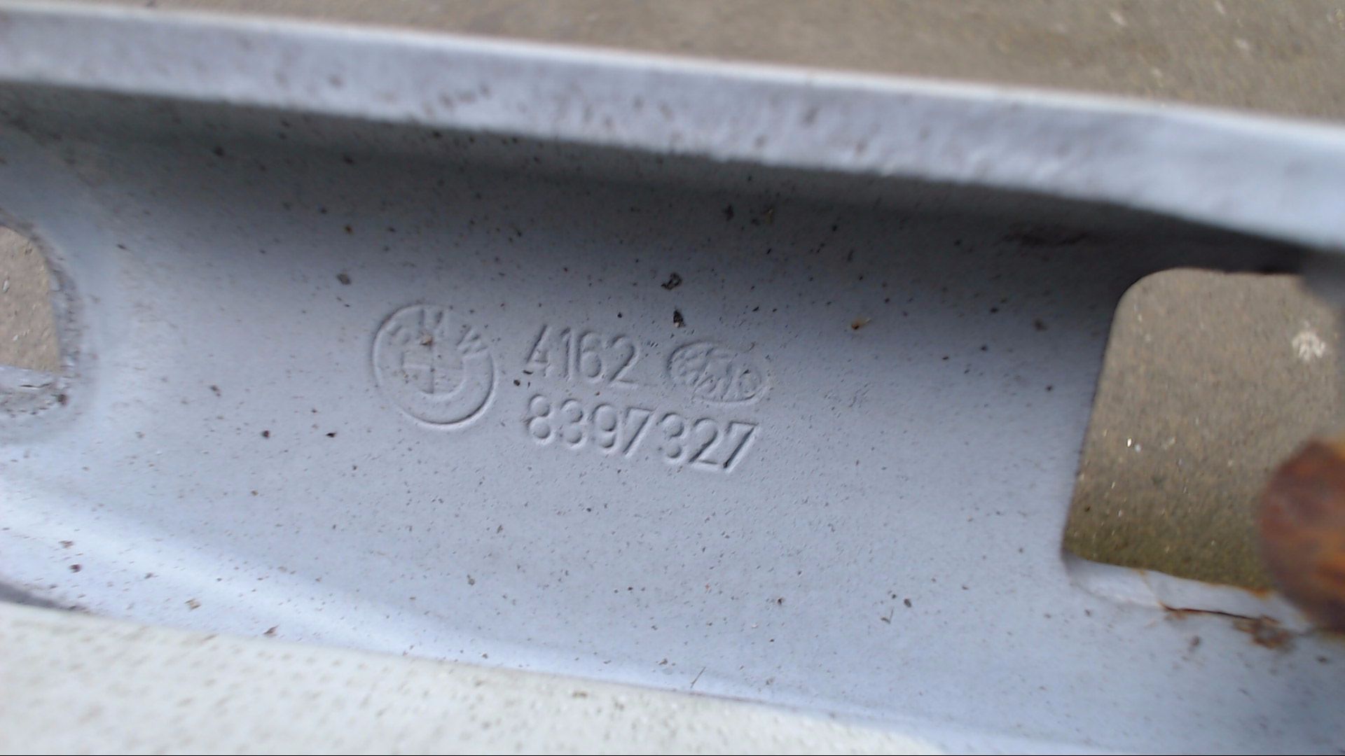 SCHARNIER HECKKLAPPE LINKS