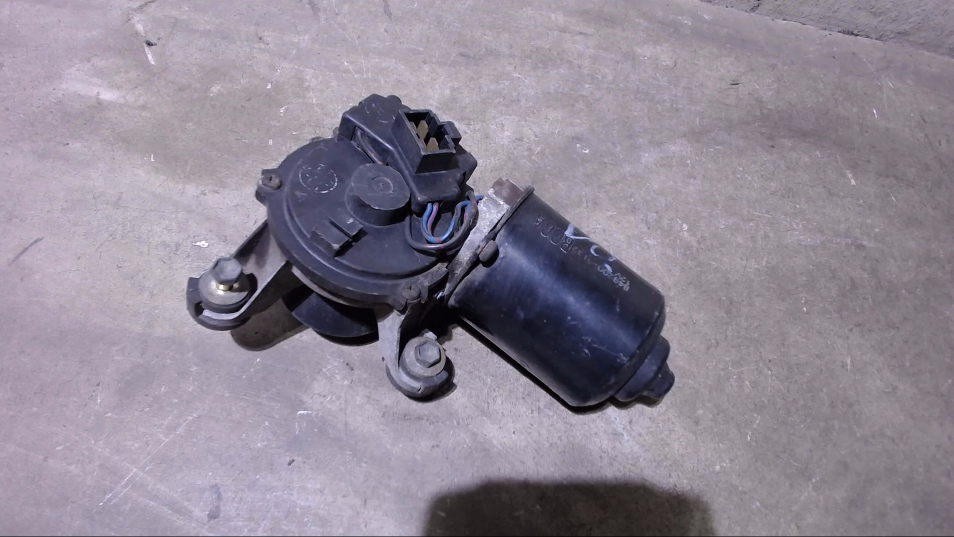 SCHEIBENWISCHERMOTOR