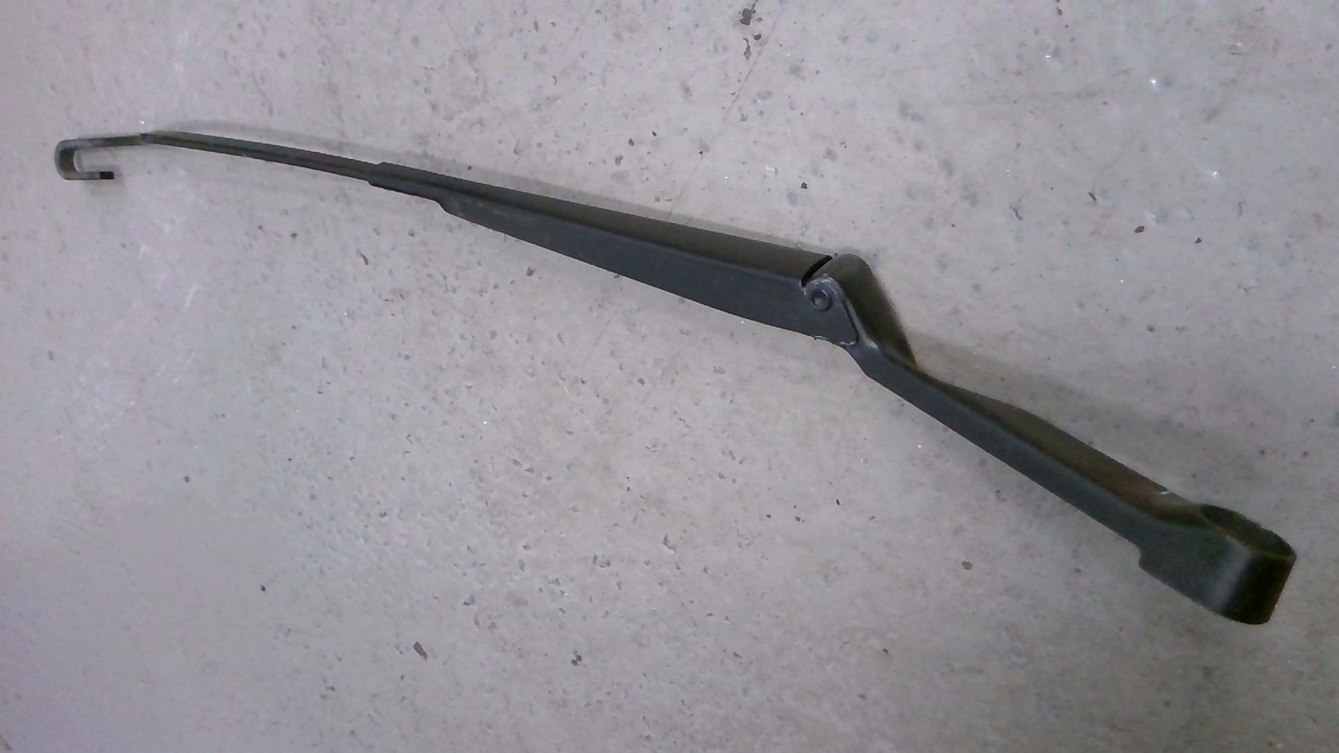Scheibenwischerarm Links