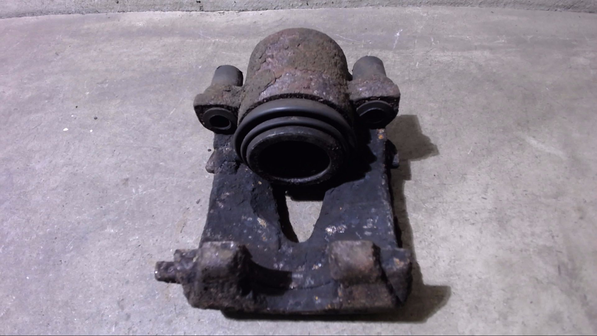 BREMSSATTEL VORNE RECHTS