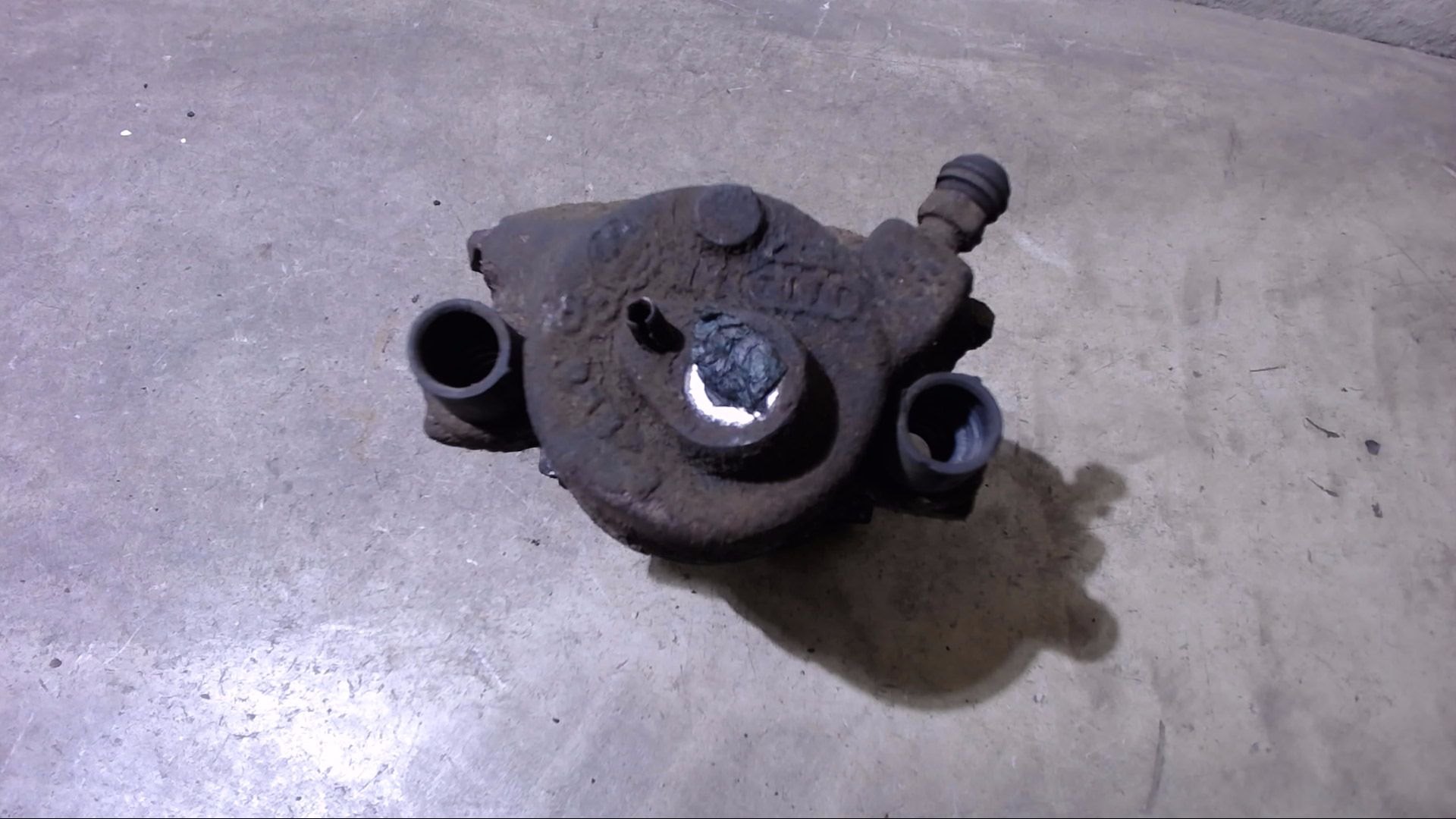 BREMSSATTEL VORNE RECHTS