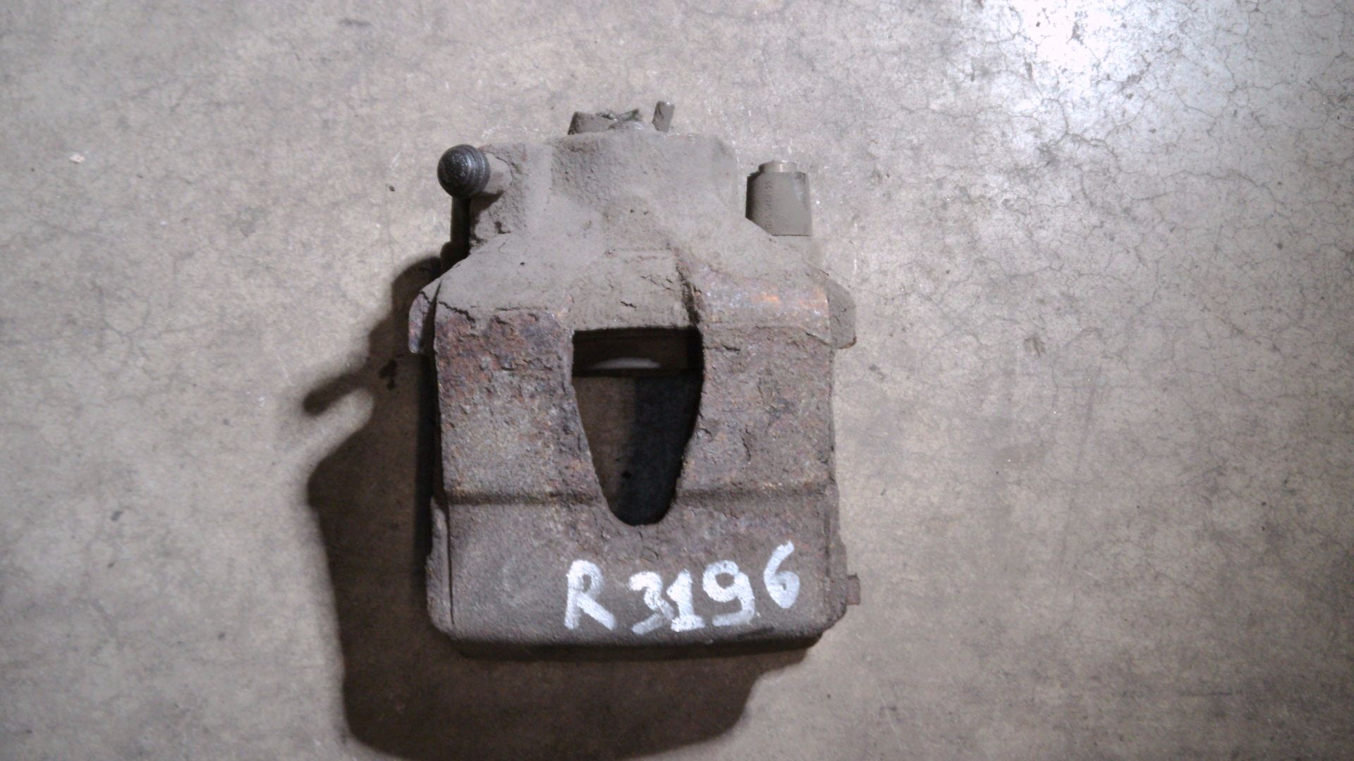 BREMSSATTEL VORNE RECHTS