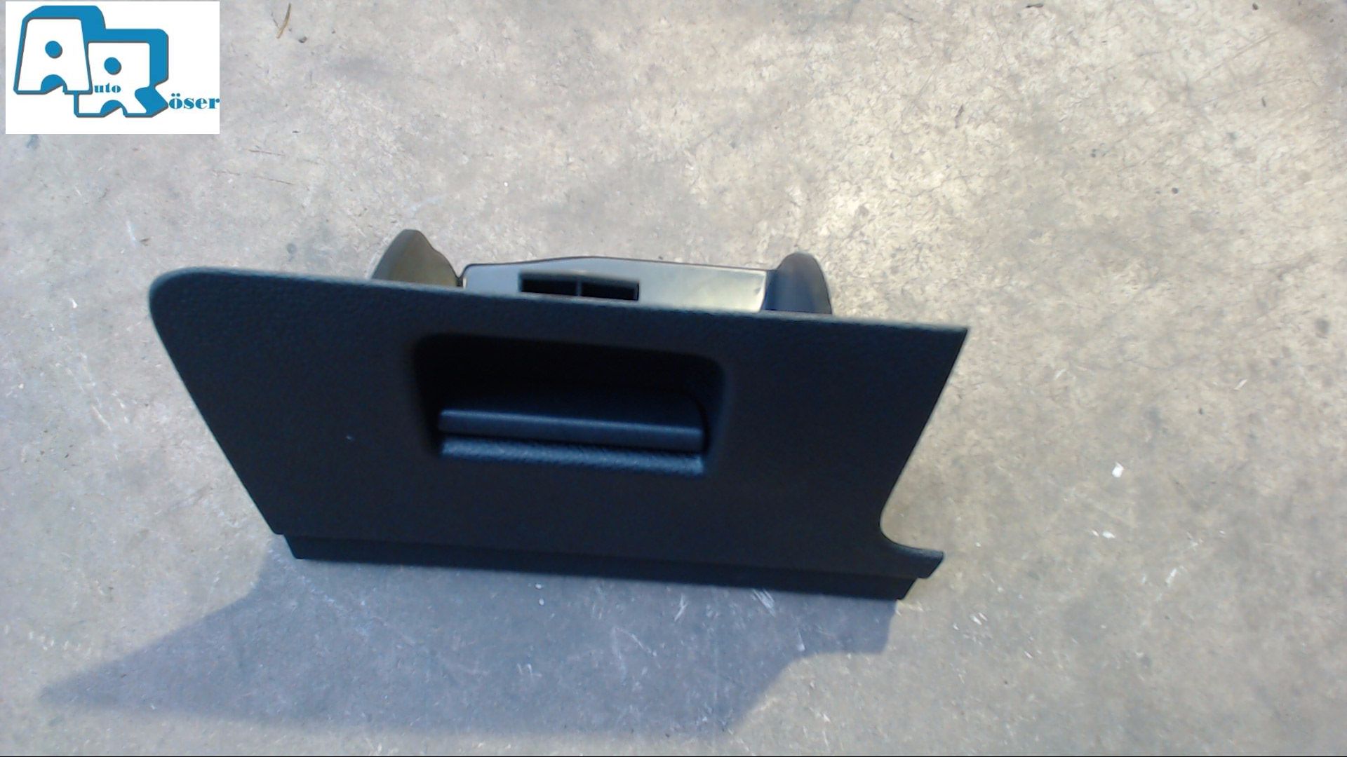 ABLAGEFACH ARMATURENBRETT R ABLAGE FACH