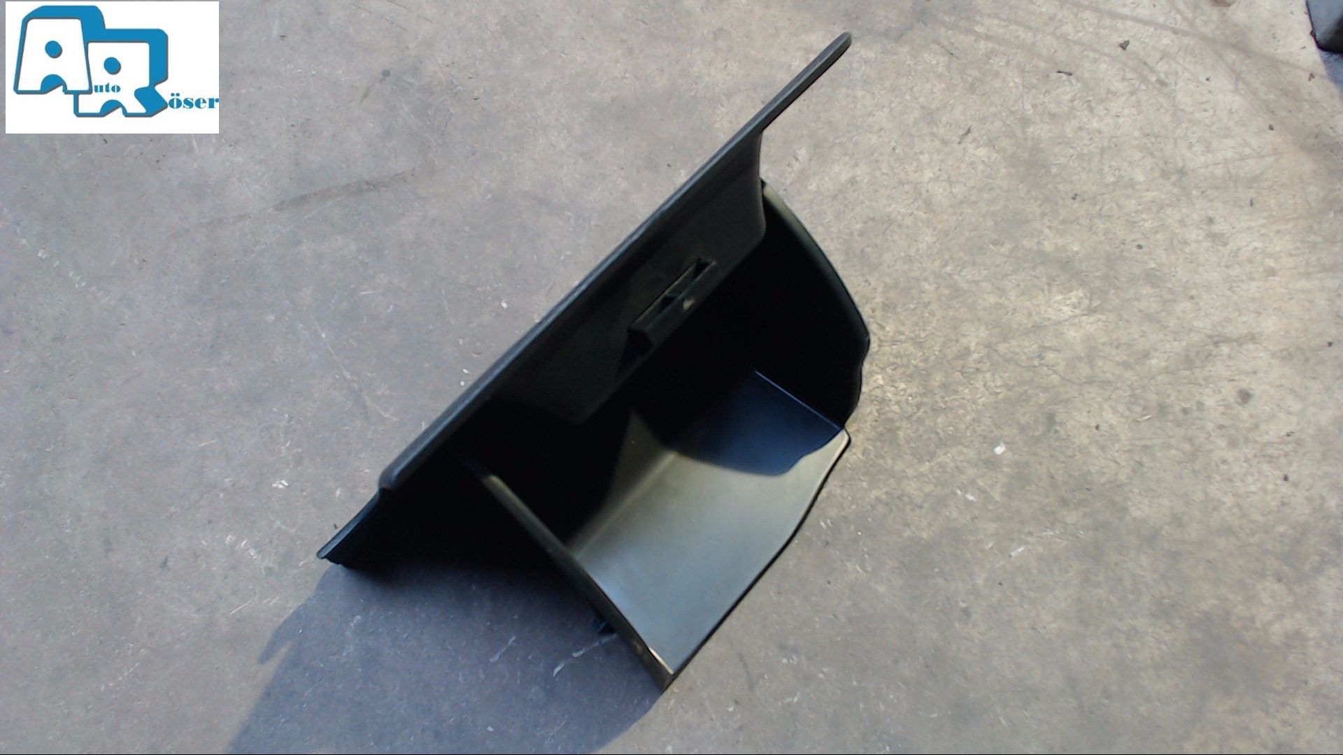 ABLAGEFACH ARMATURENBRETT R ABLAGE FACH