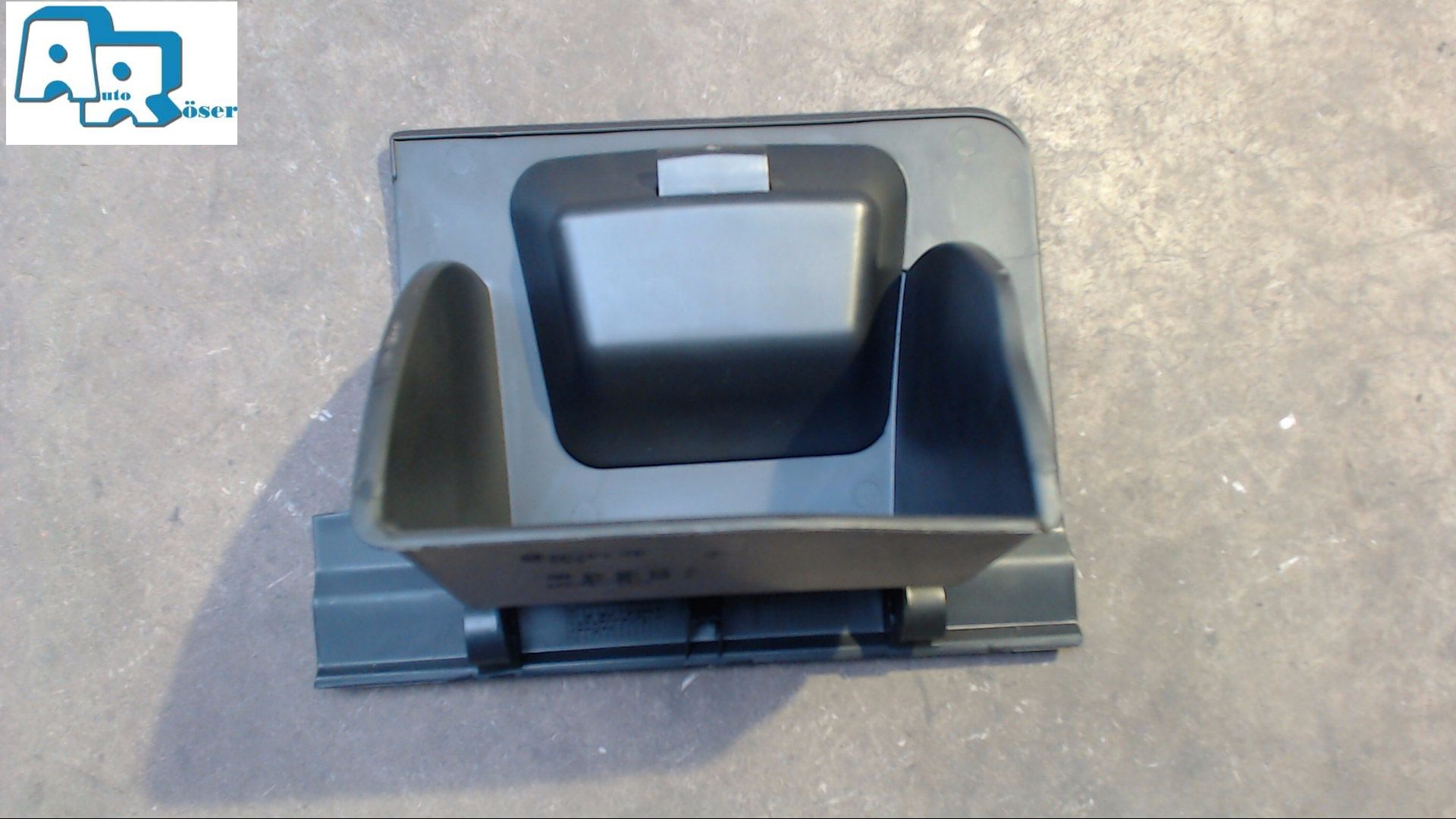 ABLAGEFACH ARMATURENBRETT R ABLAGE FACH