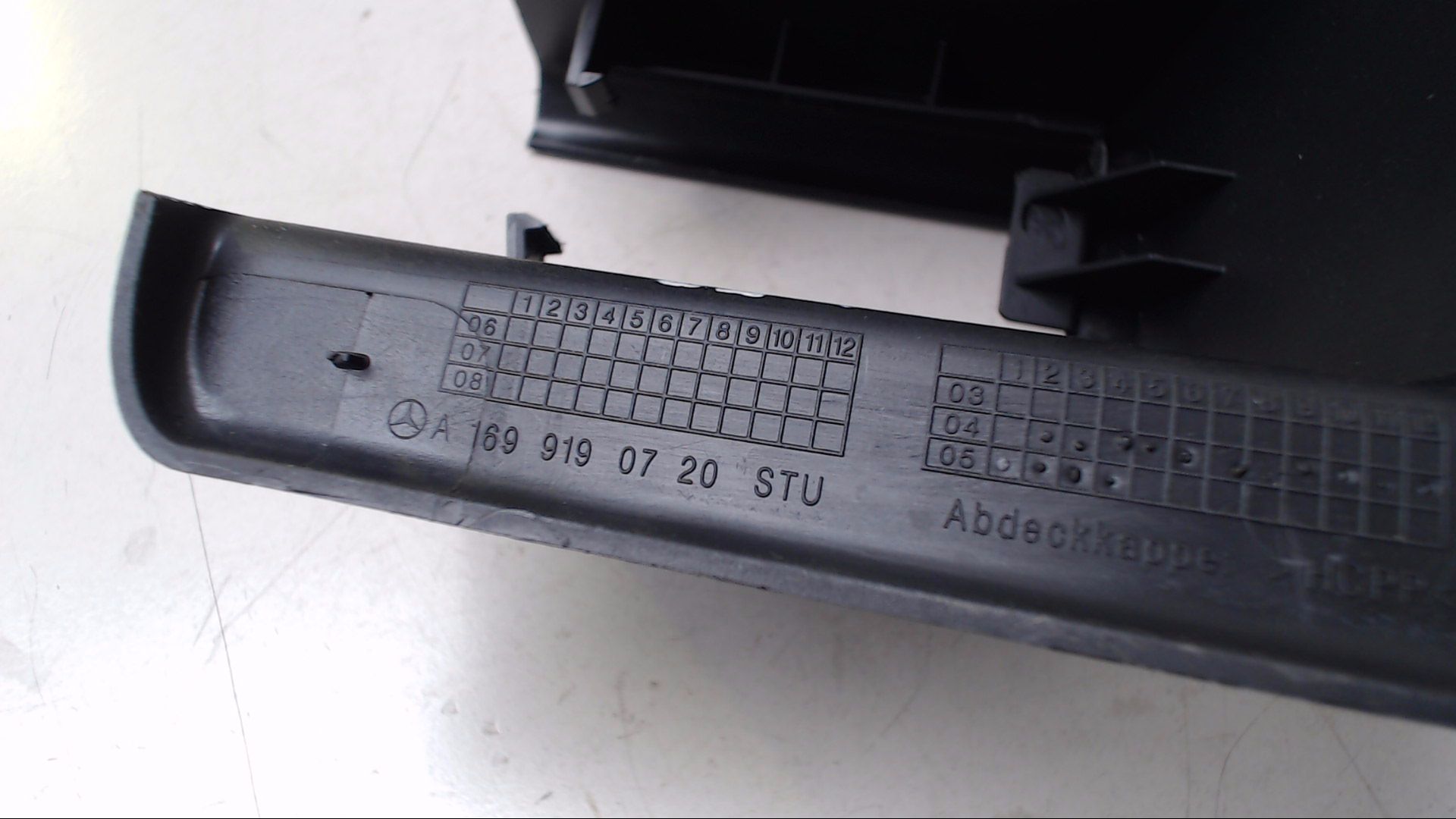 VERKLEIDUNG ABDECKUNG FAHRERSITZ