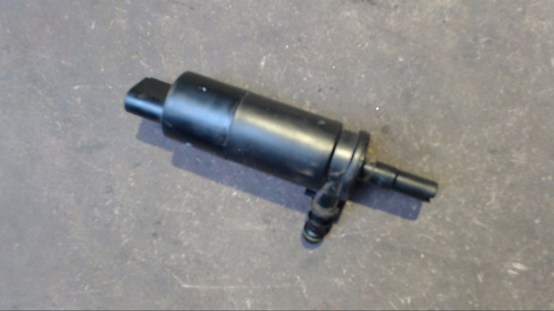 SCHEIBENWASCHPUMPE PUMPE WASCHWASSER 1