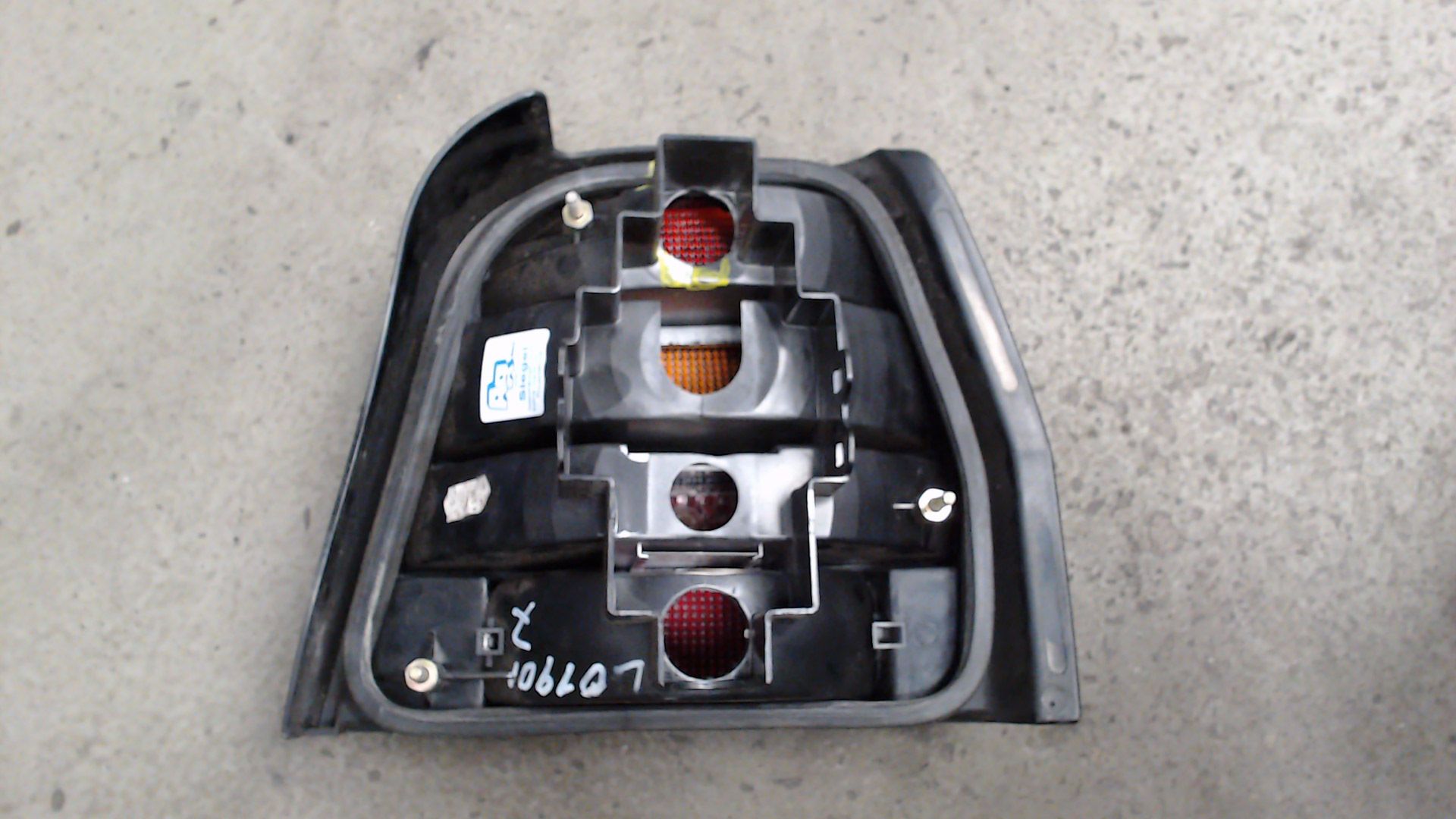 HECKLEUCHTE RÜCKLEUCHTE LINKS