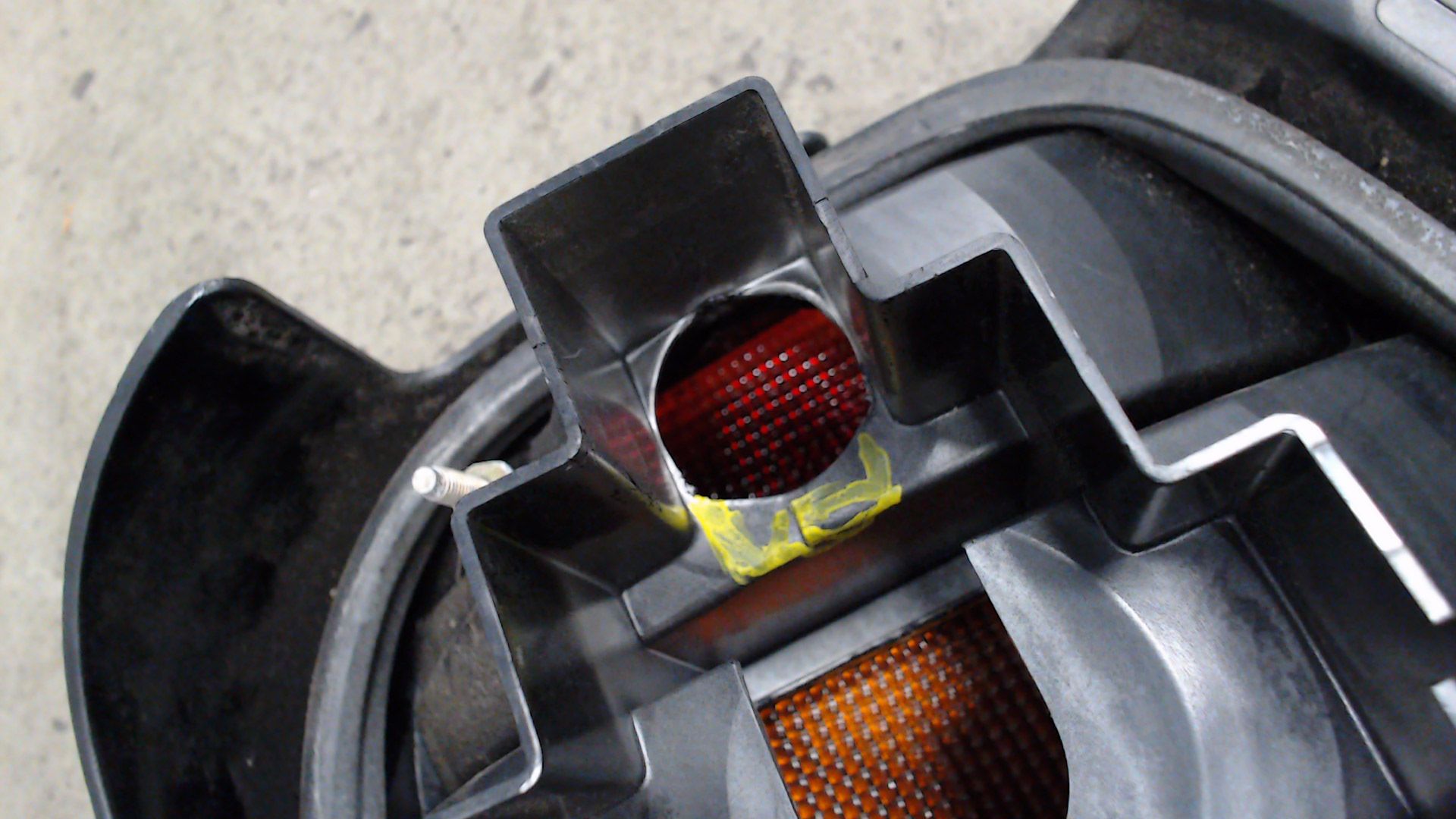 HECKLEUCHTE RÜCKLEUCHTE LINKS