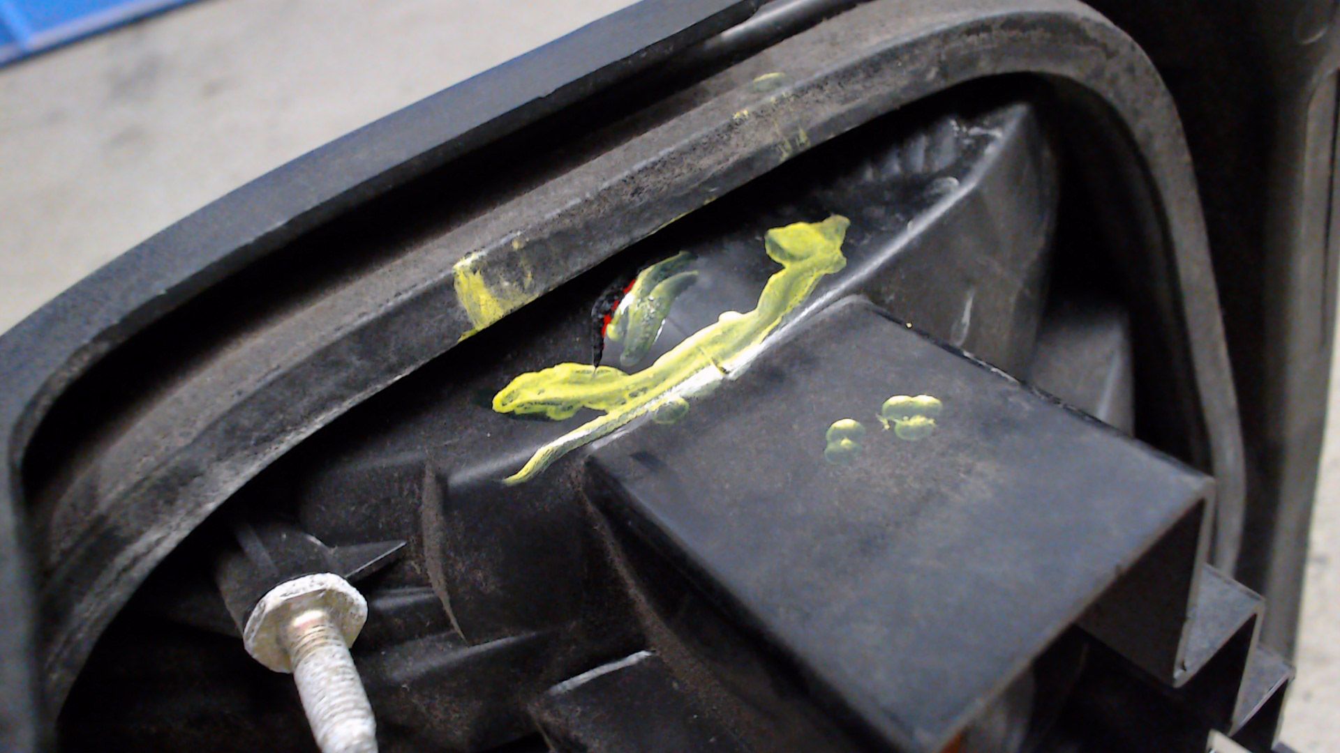 HECKLEUCHTE RÜCKLEUCHTE LINKS