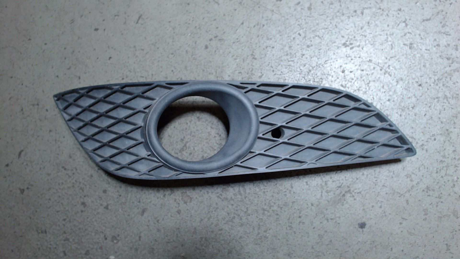 LUFTGITTER GITTER NEBELSCHEINWERFER Rechts