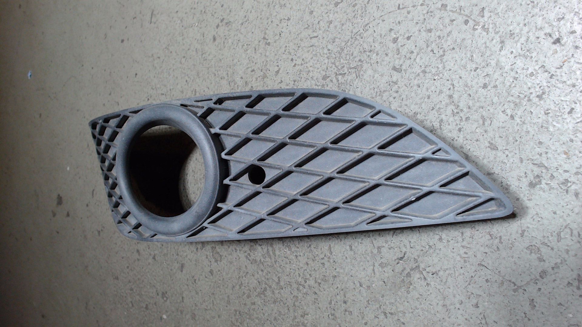 LUFTGITTER GITTER NEBELSCHEINWERFER Rechts