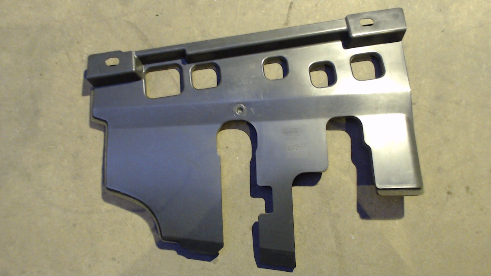 BLENDE ABDECKUNG ARMATURENBRETT UNTEN LINKS