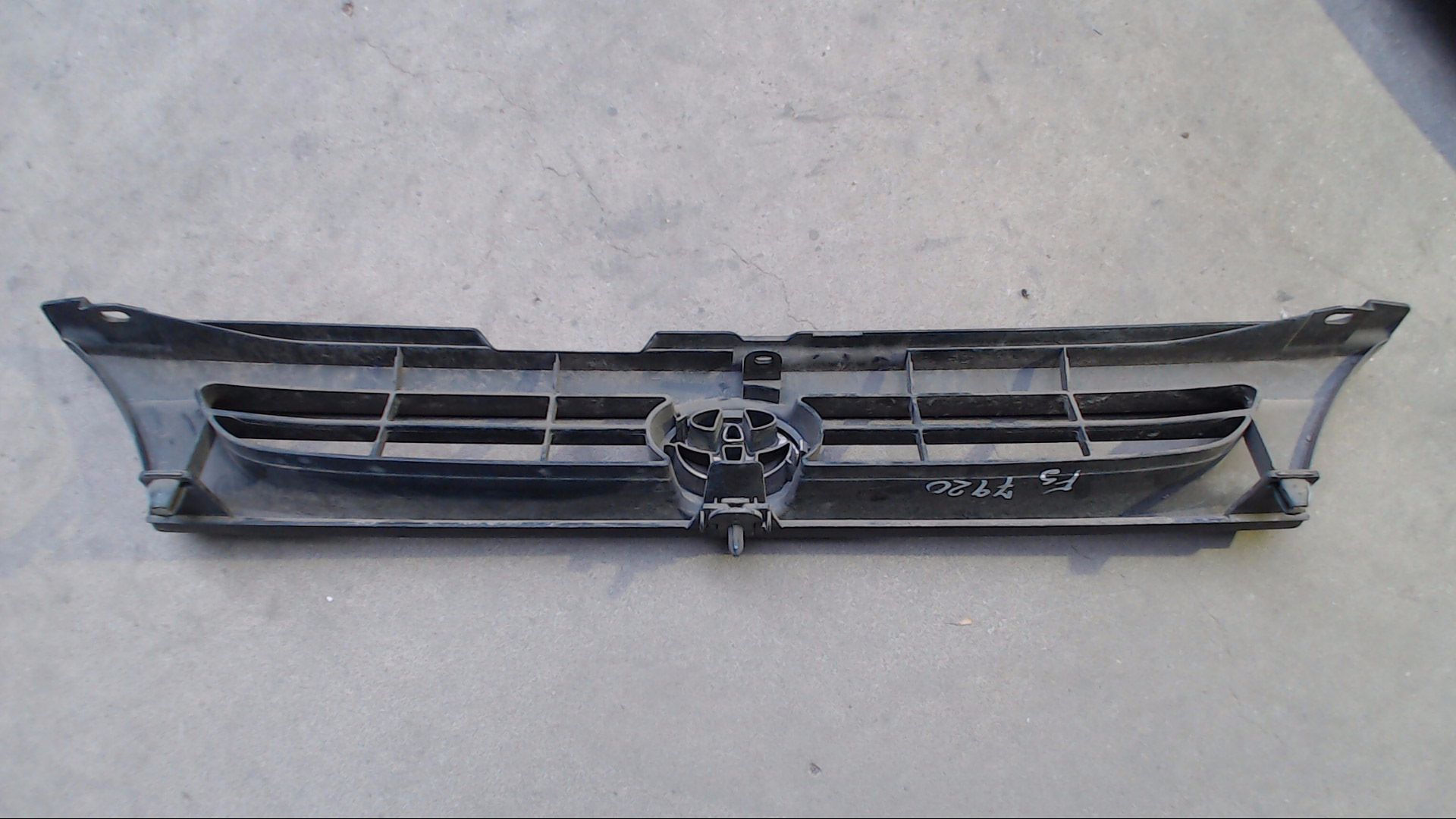KÜHLERGRILL FRONTGRILL GRILL