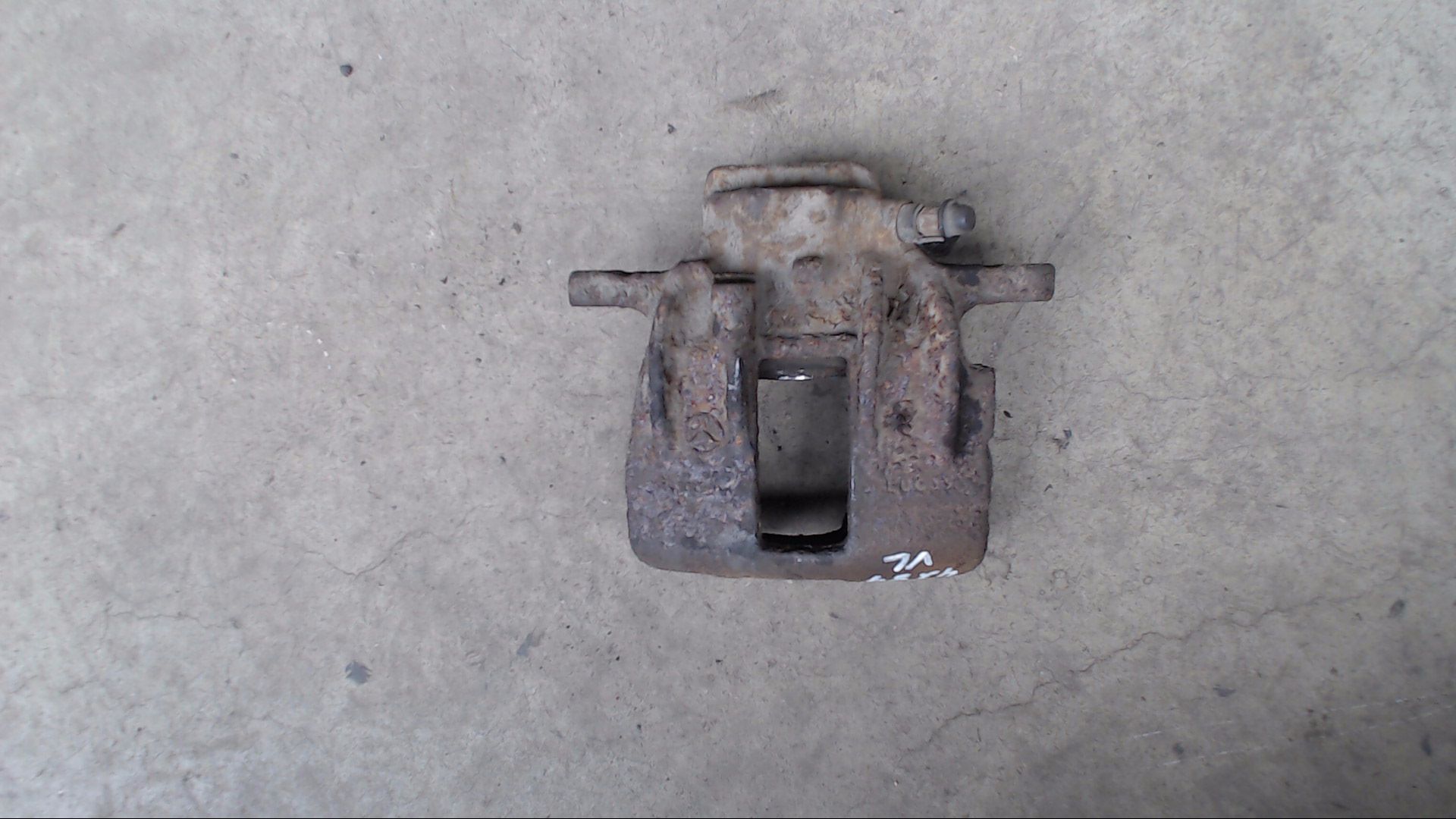 BREMSSATTEL VORNE LINKS