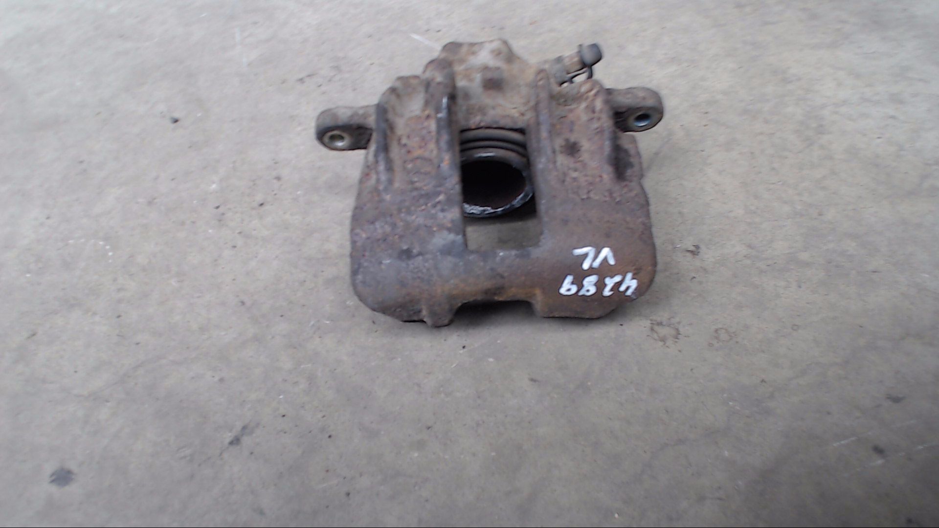 BREMSSATTEL VORNE LINKS