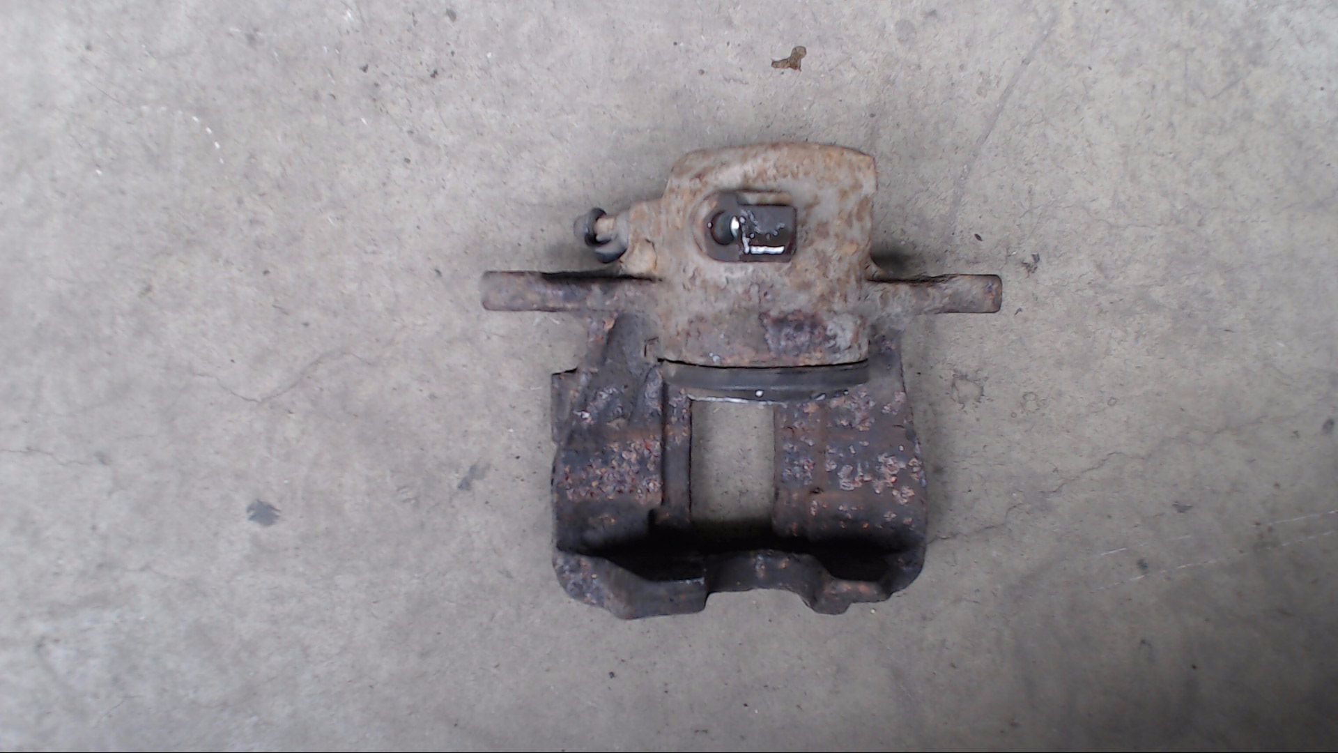 BREMSSATTEL VORNE LINKS