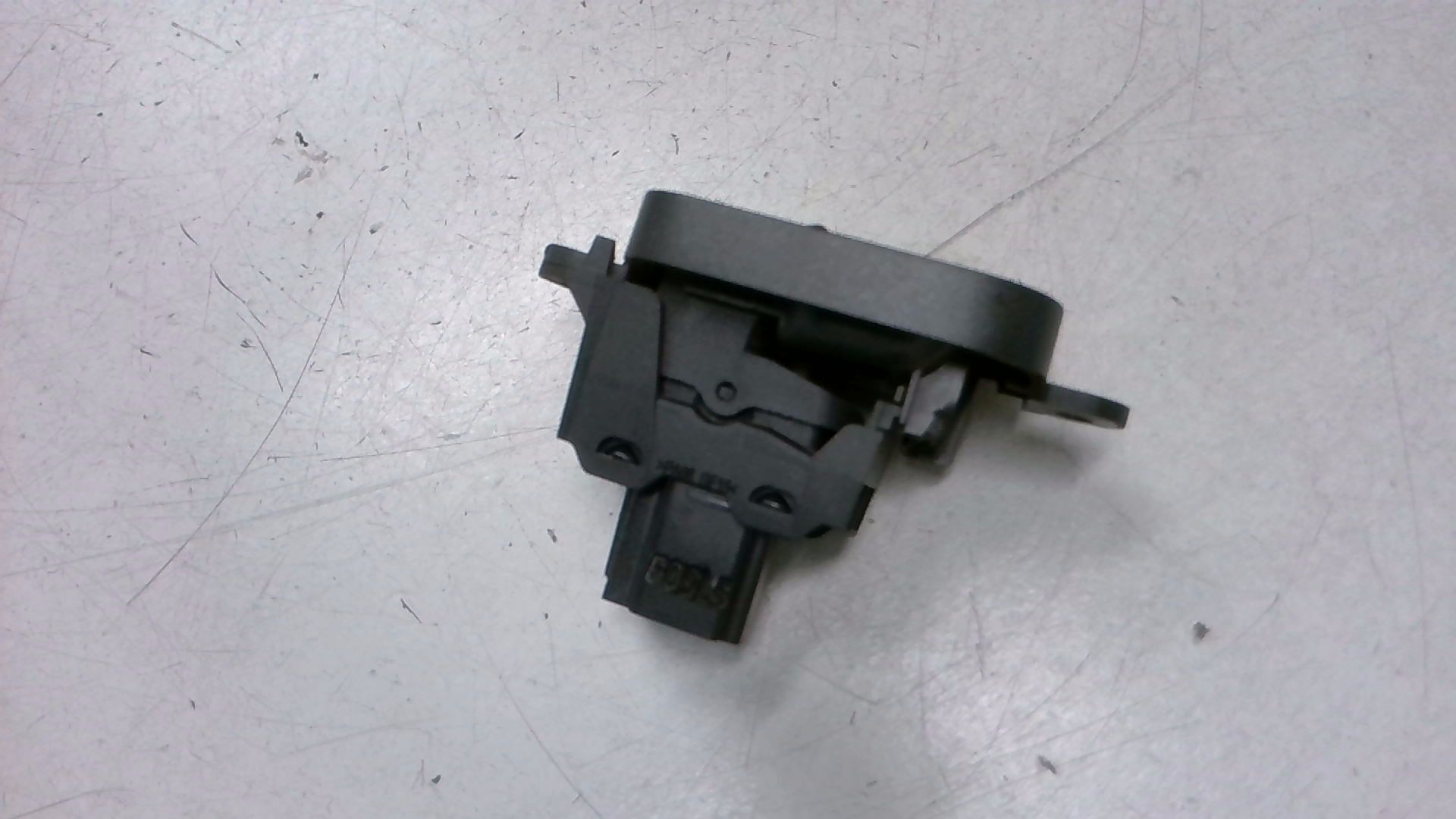 Schalter FENSTERHEBER (Tür hinten) Links