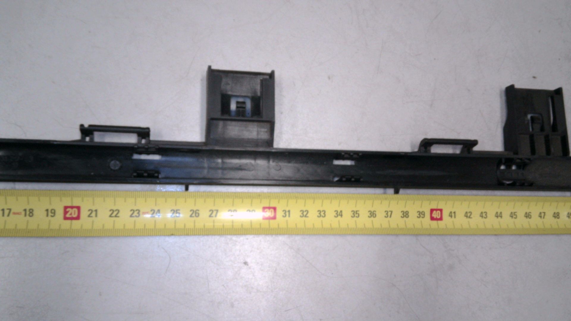 KABELKANAL HALTER BATTERIEKABEL PLUS