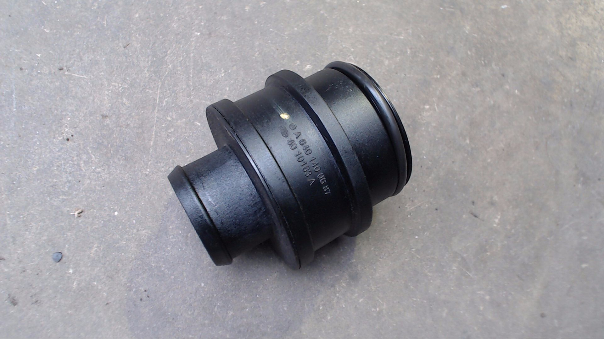 RESONATOR DRUCKSCHLAUCH TURBOLADER