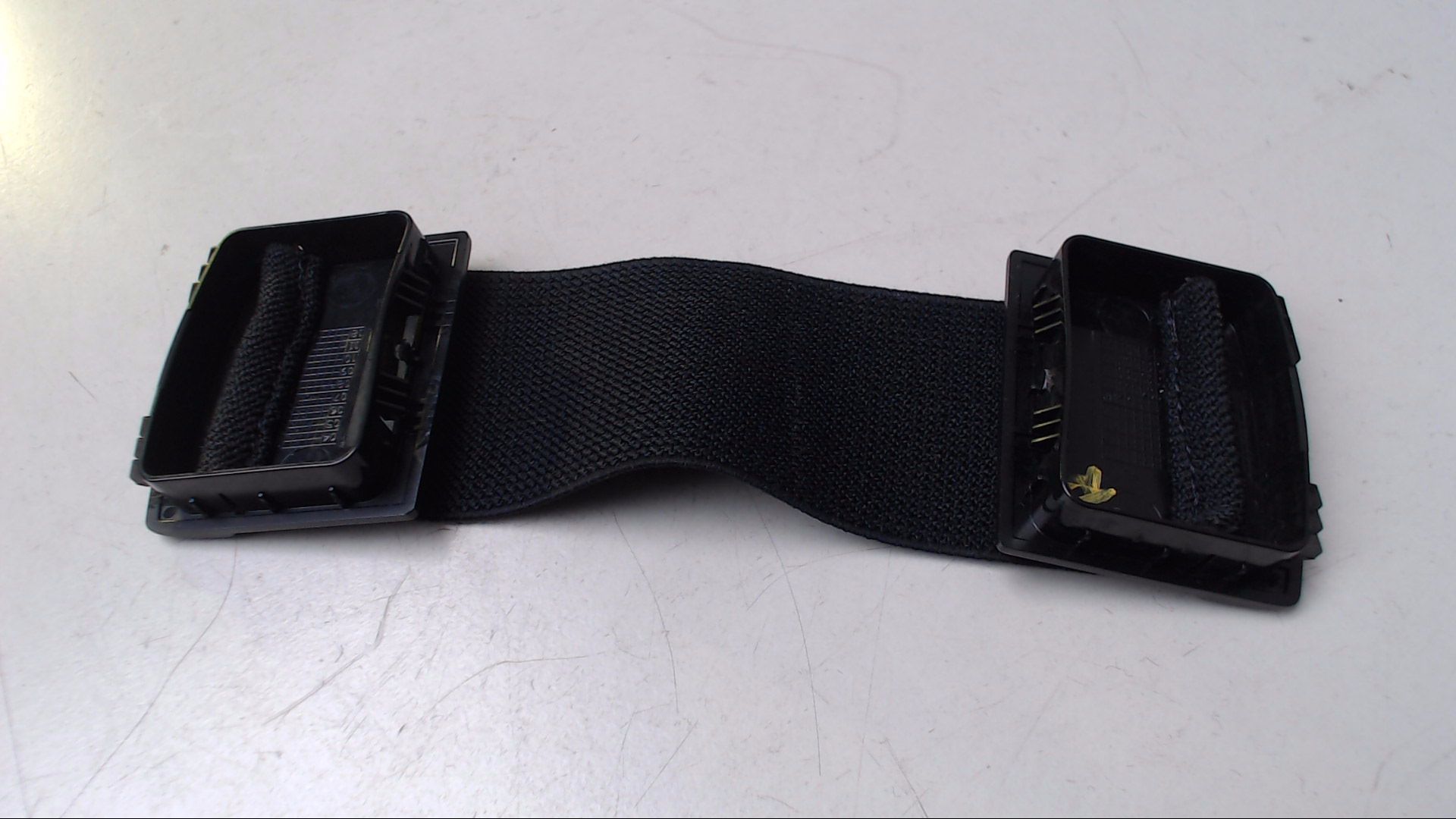 GUMMI HALTEGUMMI KOFFERRAUMVERKLEIDUNG R