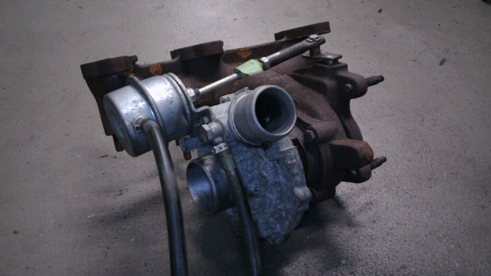 TURBOLADER TURBO ABGASKRÜMMER