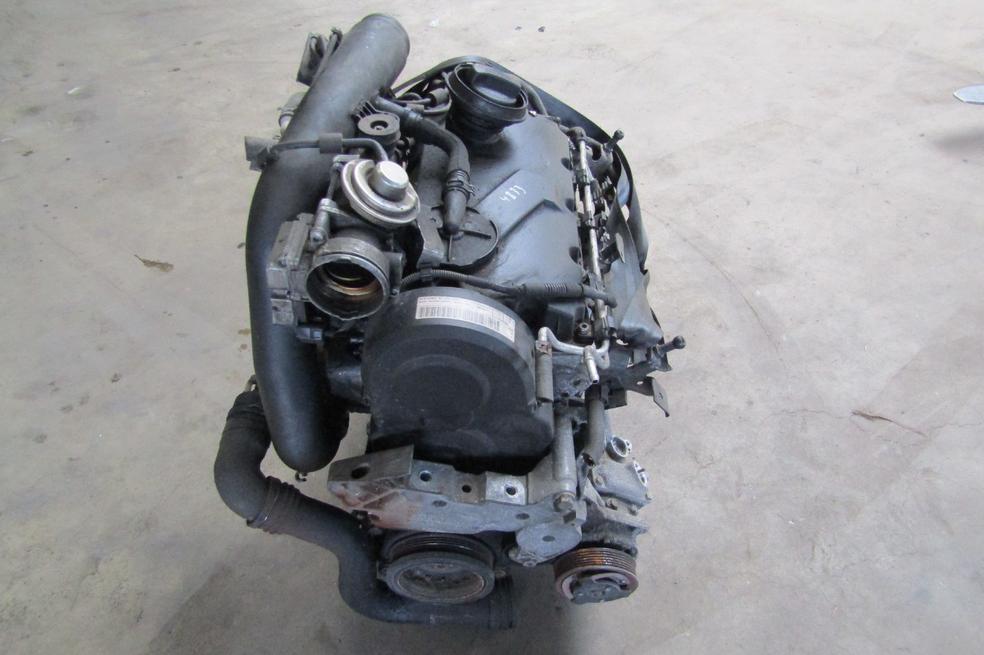 MOTOR OHNE ANBAUTEILE