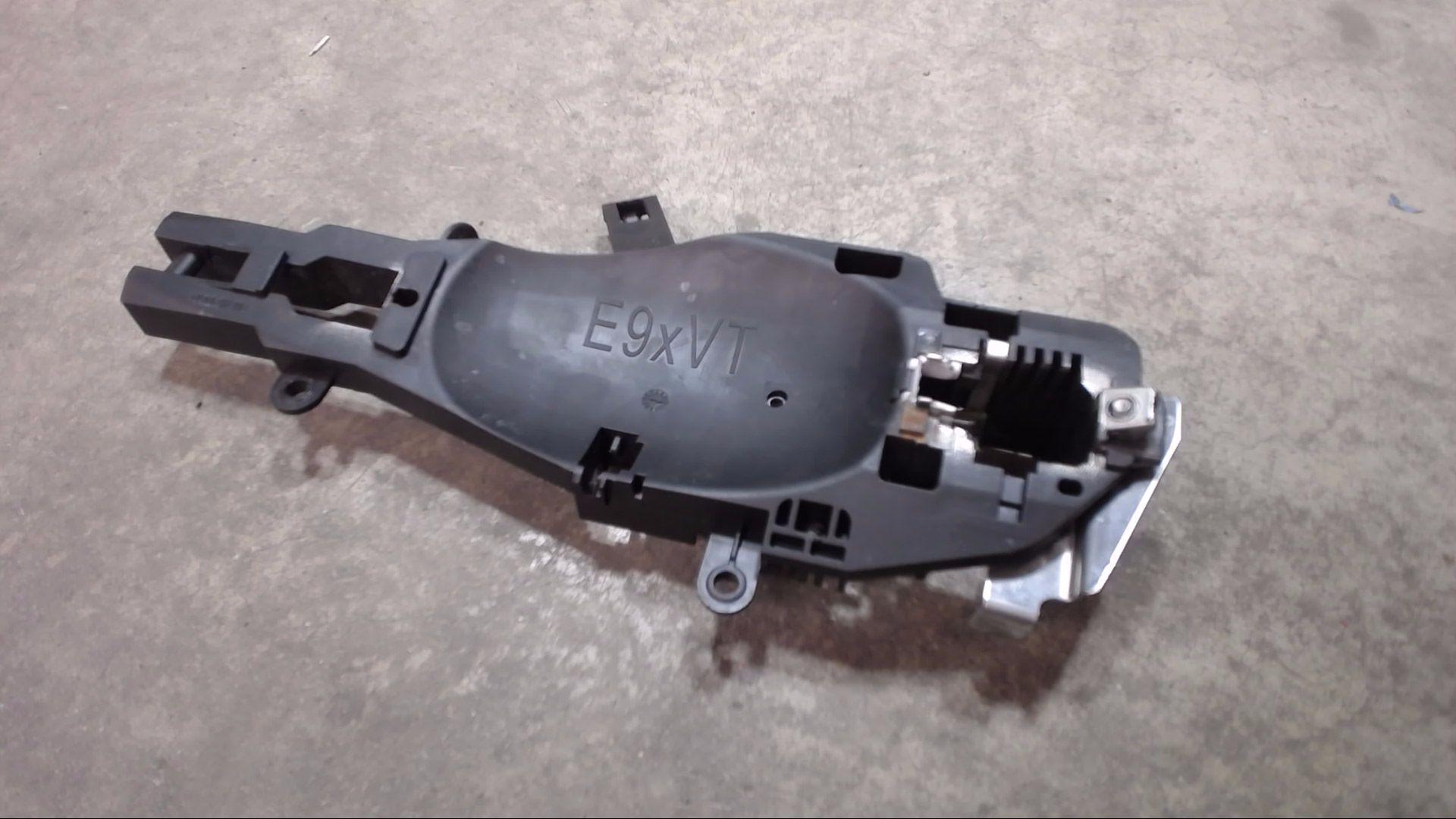 MECHANIK HALTER TRÄGER TÜRGRIFF GRIFF AUSSEN VL