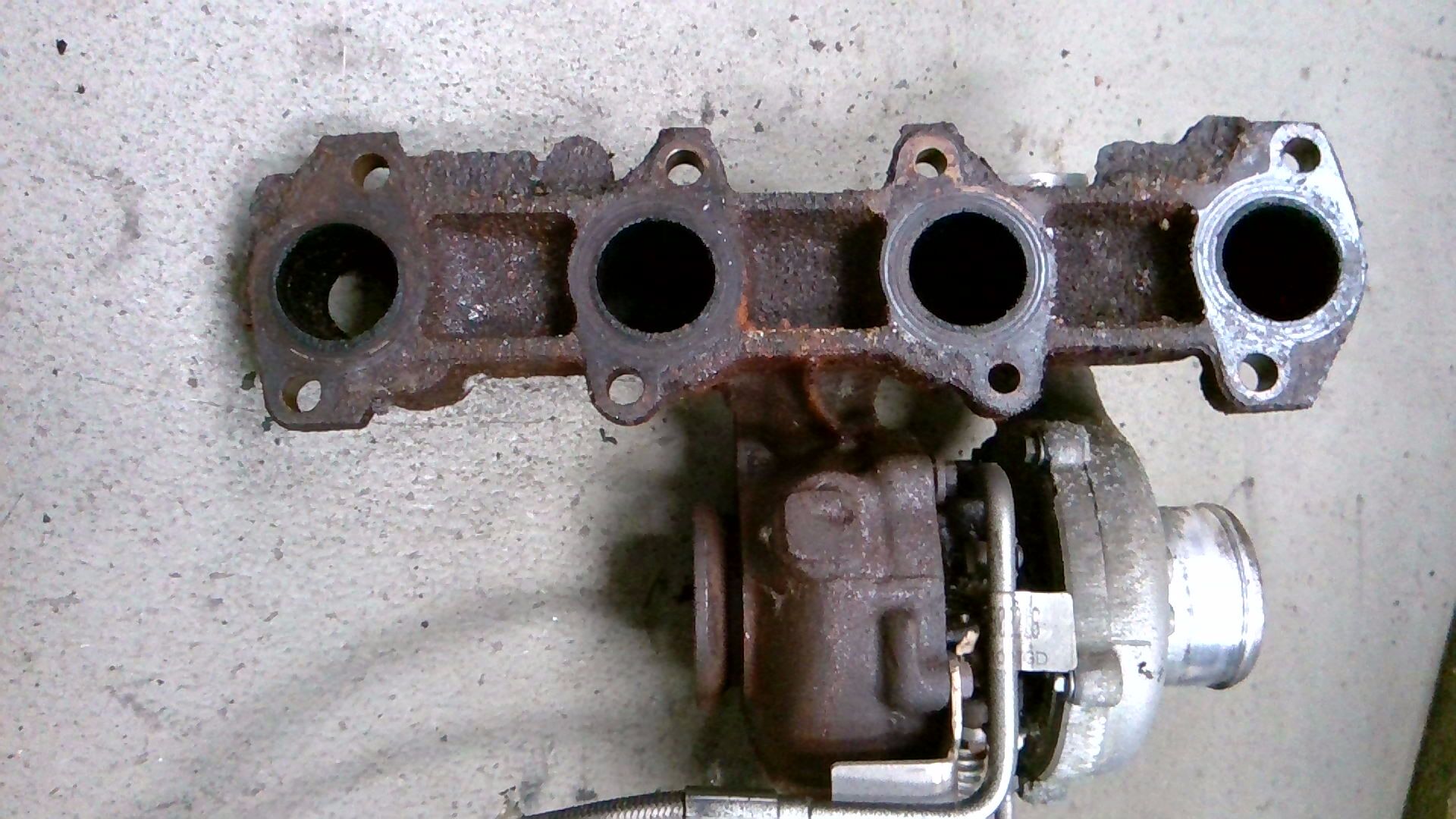 Turbolader mit Auspuffkrümmer
