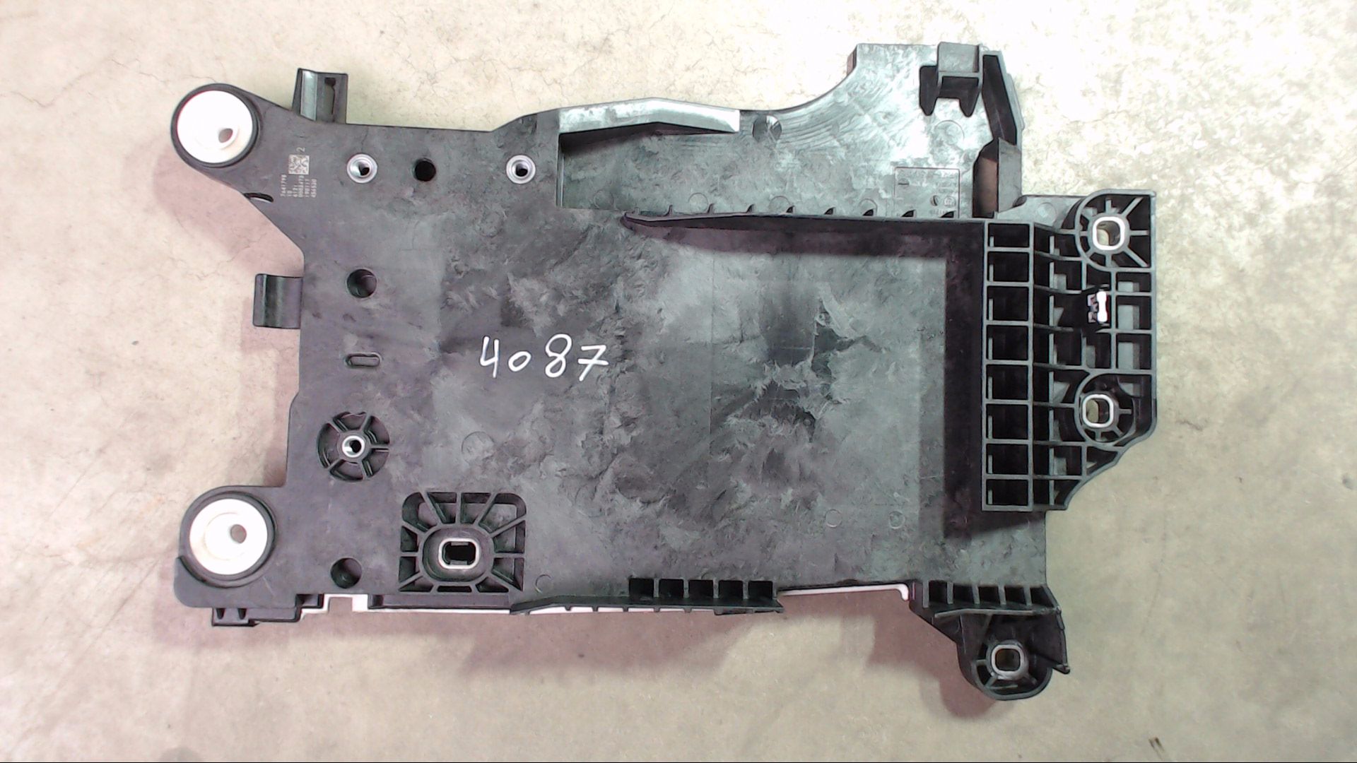 BATTERIETRÄGER TRÄGER HALTER KASTEN BATTERIE