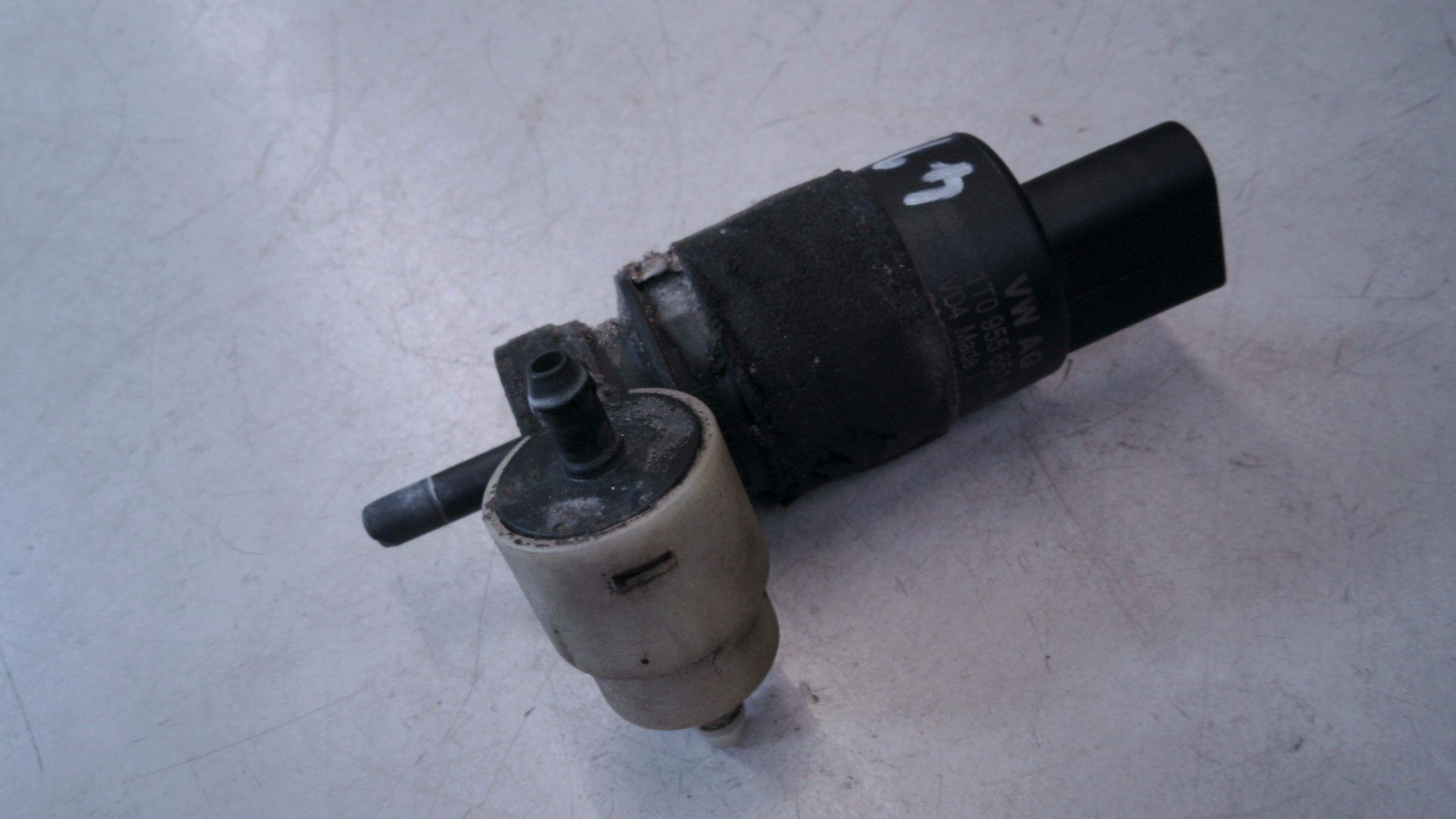 SCHEIBENWASCHPUMPE PUMPE WISCHWASSER KLEIN
