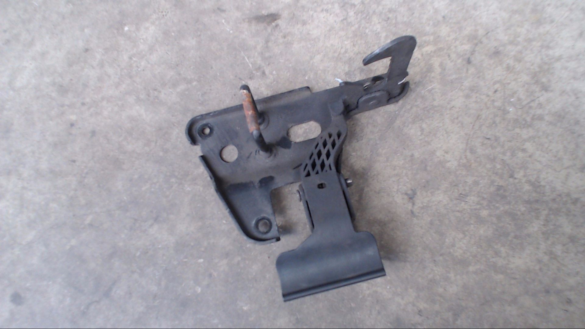 SICHERUNGSHAKEN FANGHAKEN MOTORHAUBE