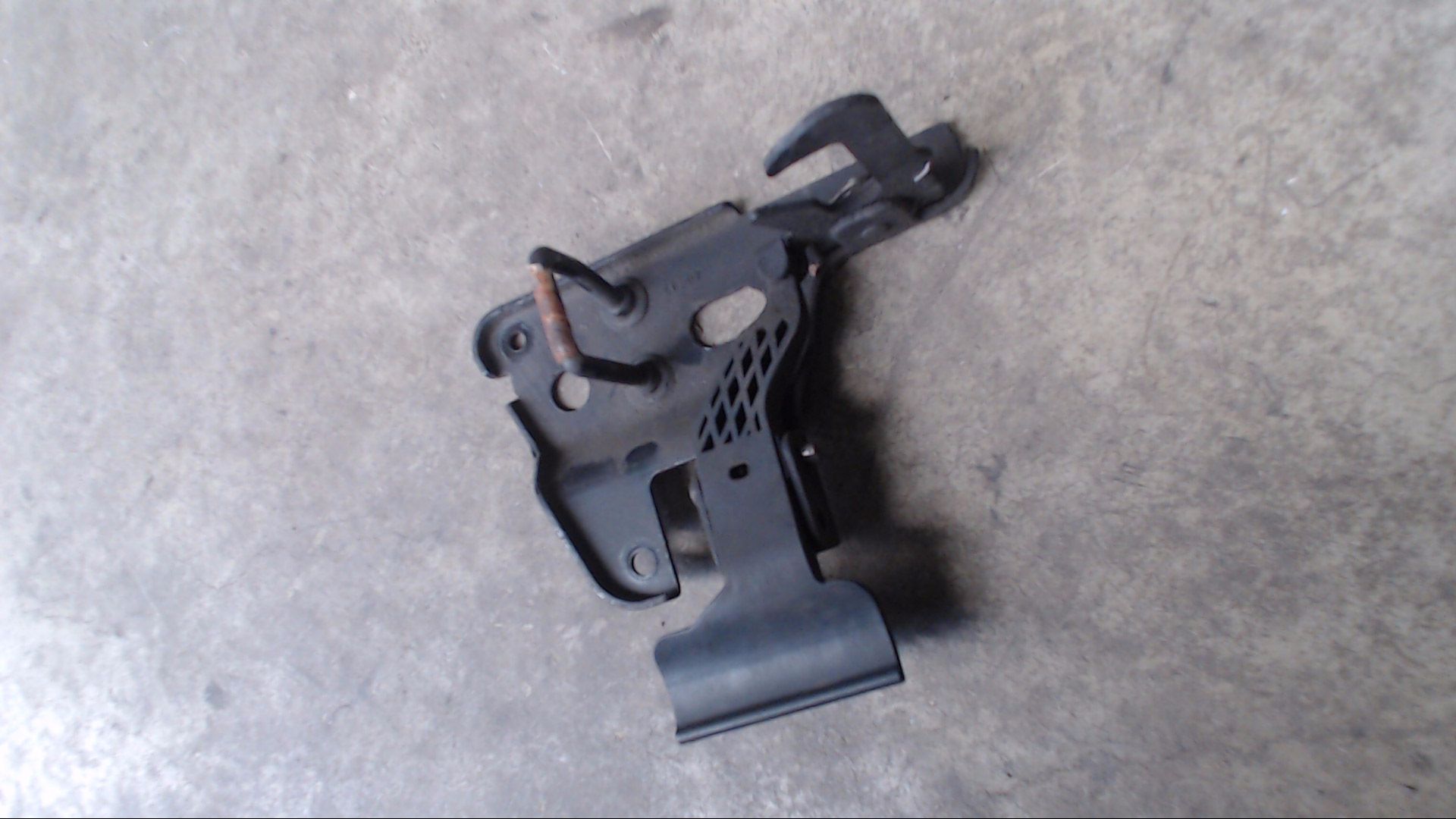 SICHERUNGSHAKEN FANGHAKEN MOTORHAUBE