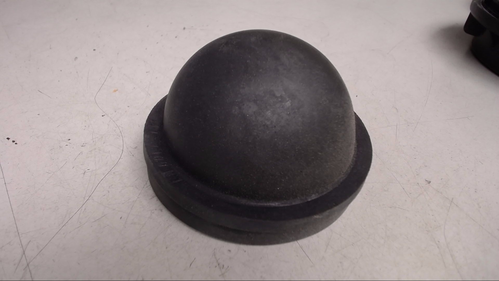 GUMMIDECKEL KAPPE ABDECKUNG SCHEINWERFER LINKS