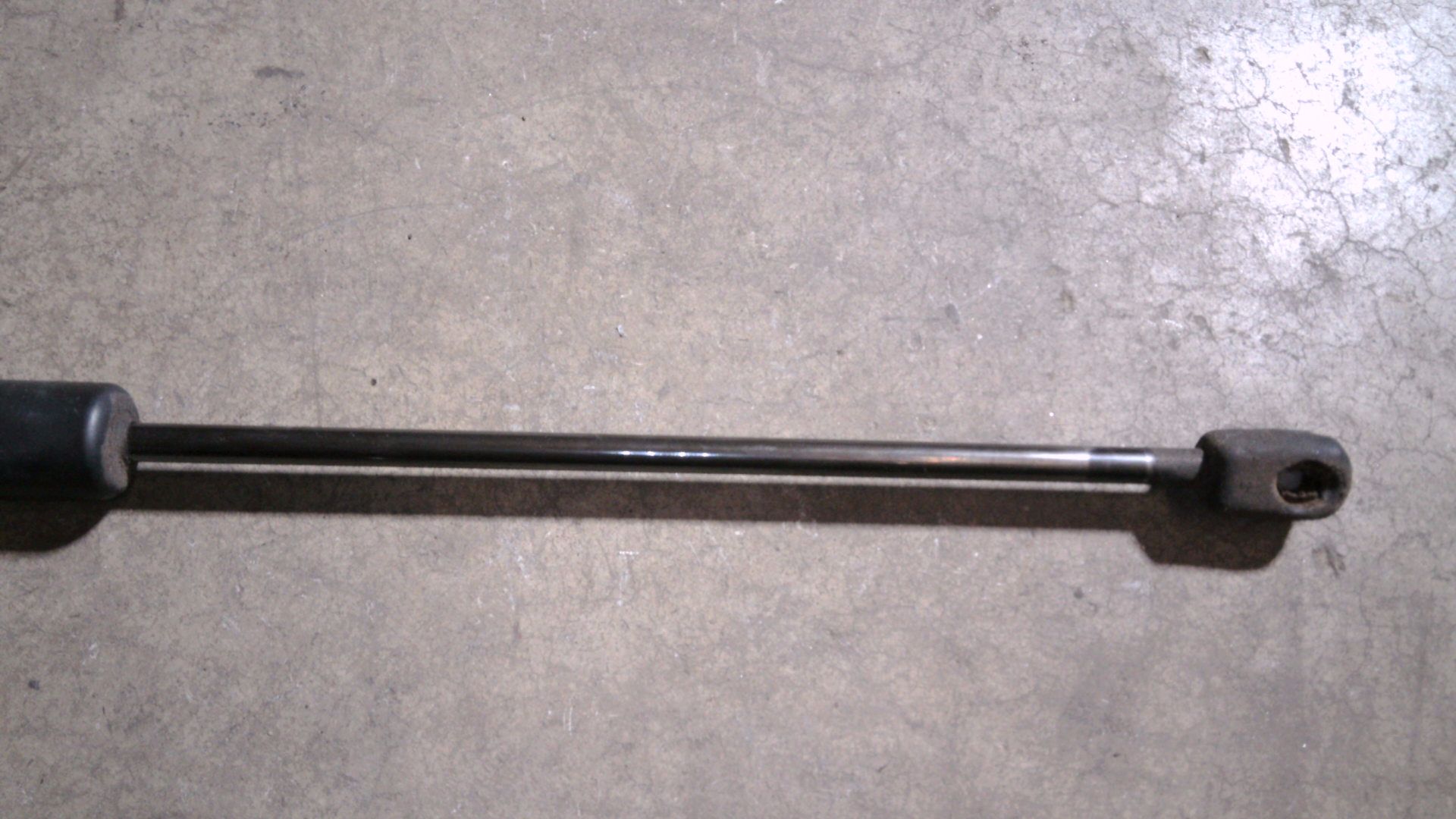 GASDRUCKFEDER/-DÄMPFER HINTEN RECHTS