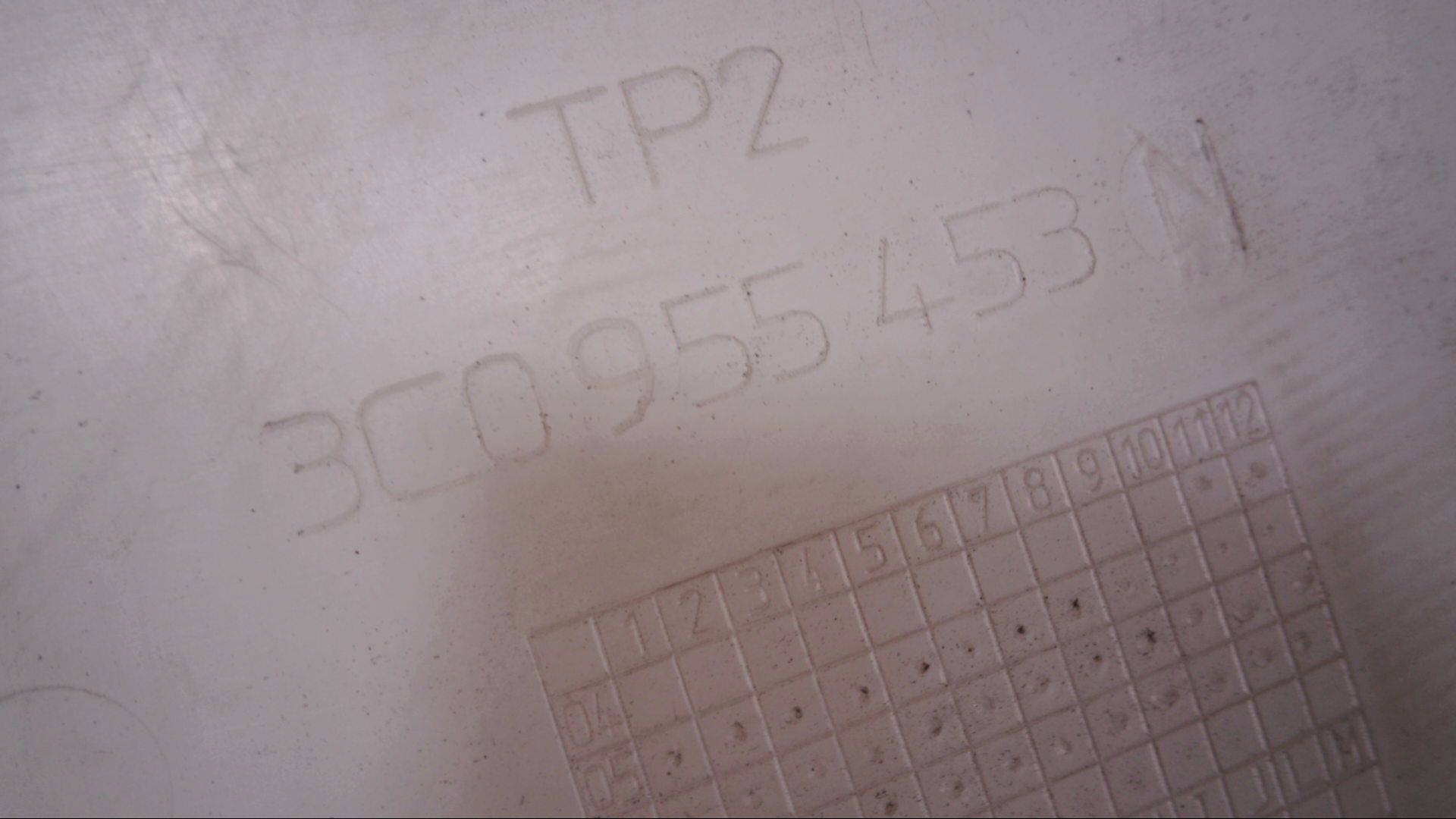 SCHEIBENWASCHBEHÄLTER BEHÄLTER WISCHWASSER