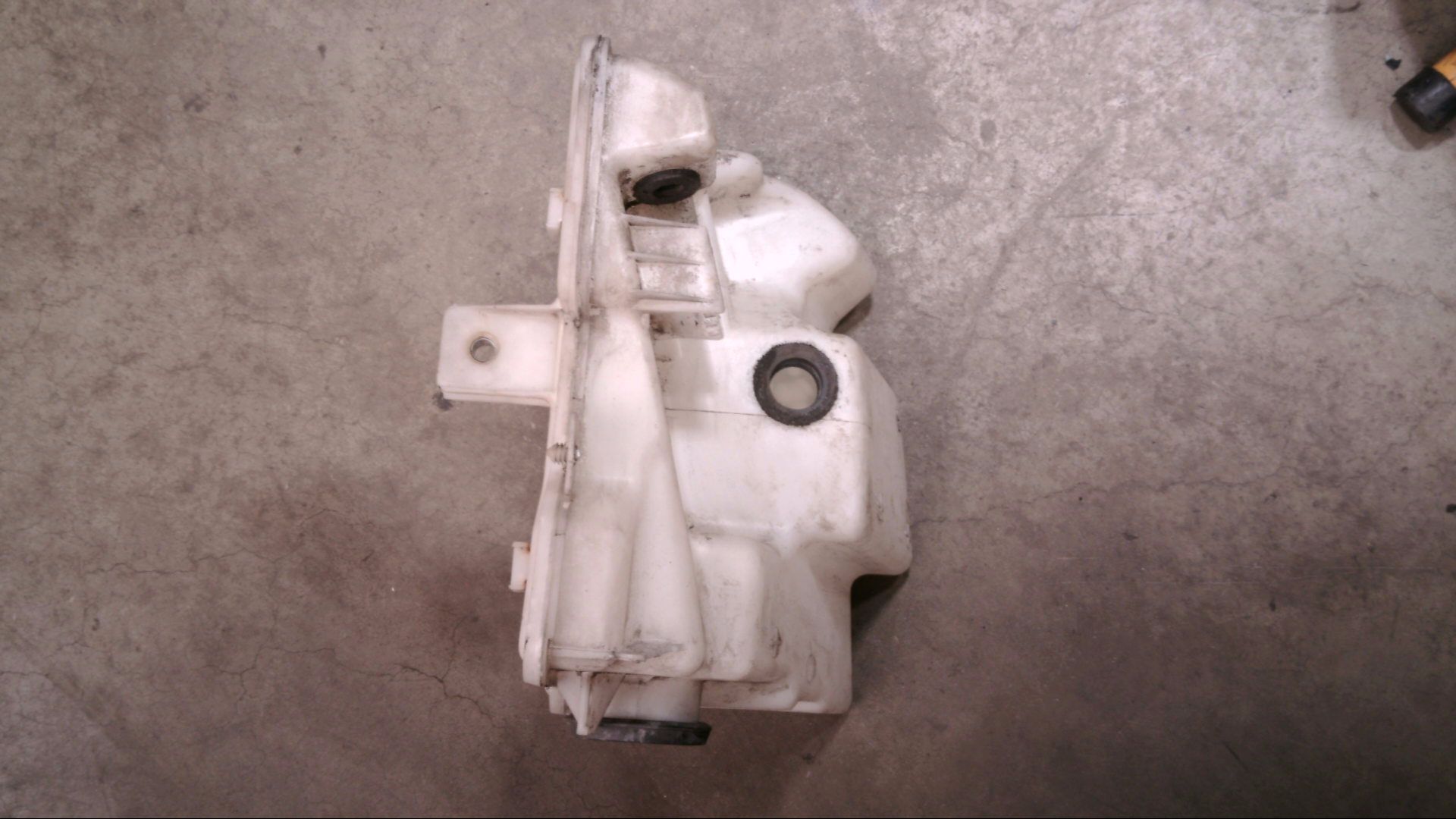 SCHEIBENWASCHBEHÄLTER BEHÄLTER WISCHWASSER