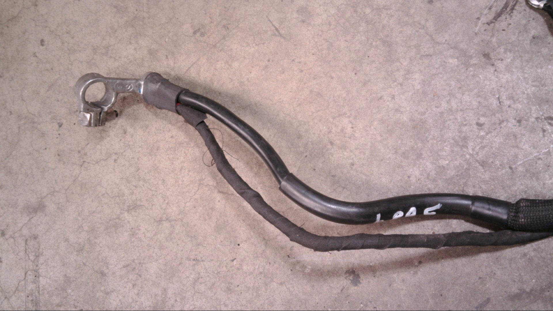 KABELBAUM KABEL LEITUNG BATTERIE ANLASSER