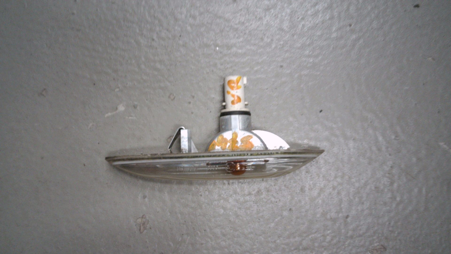 BLINKER SEITLICH VORNE RECHTS