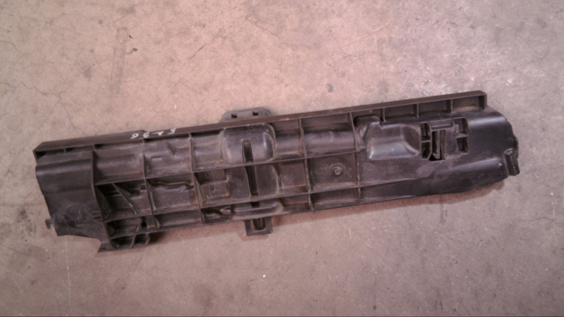 MODULTRÄGER KÜHLERTRÄGER LINKS