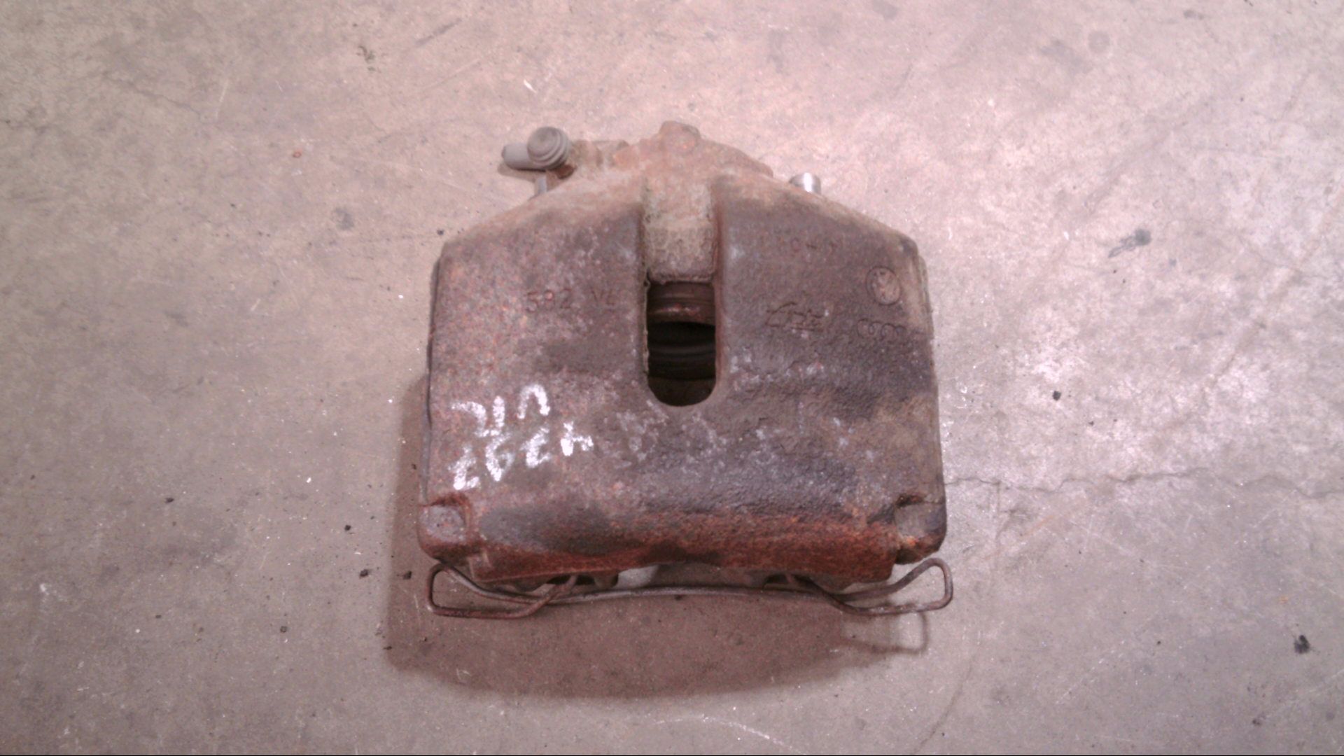 BREMSSATTEL VORNE RECHTS