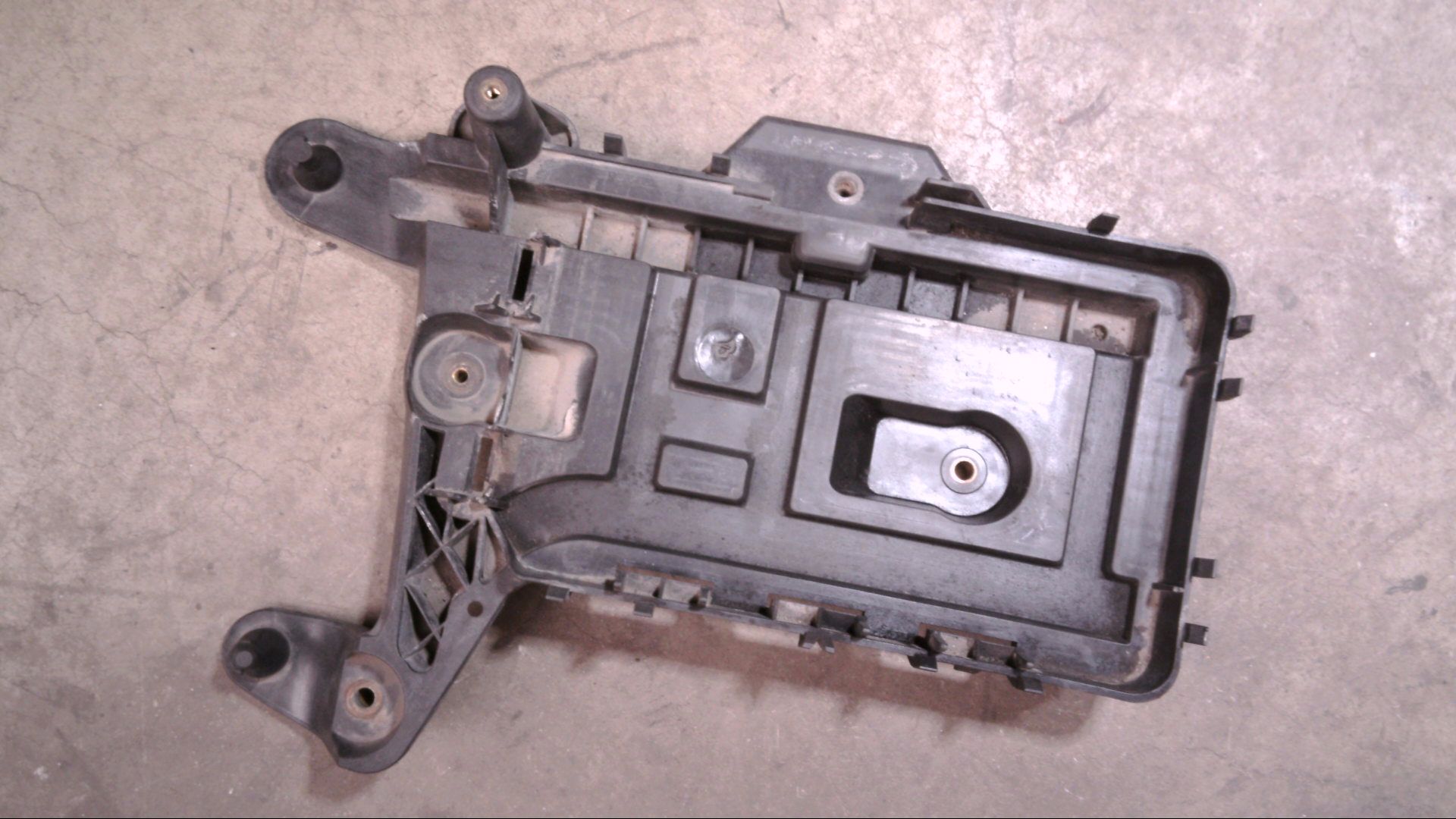 KONSOLE HALTER TRÄGER BATTERIE