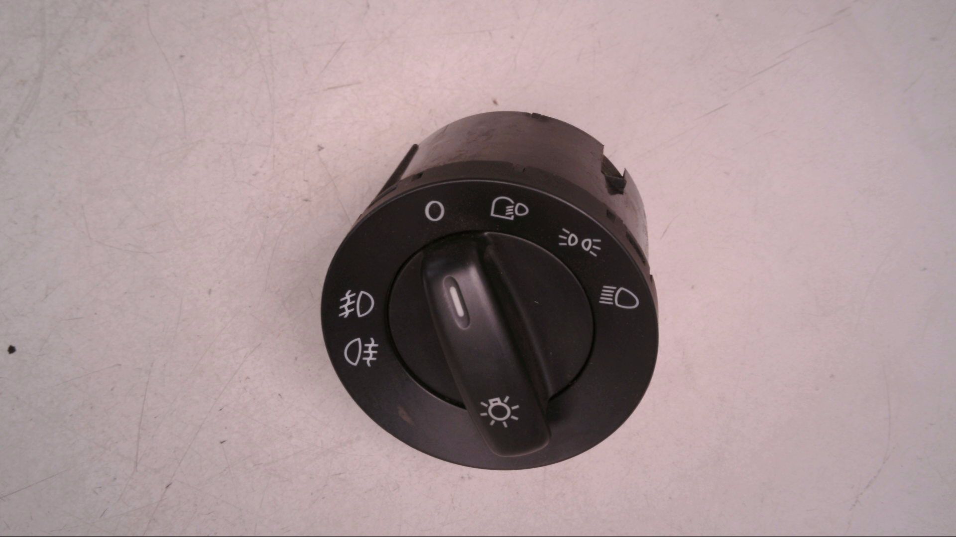 LICHTSCHALTER MIT NEBELSCHEINWERFER