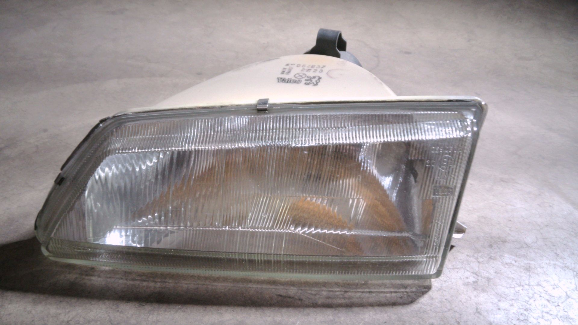 Scheinwerfer Vorne Links